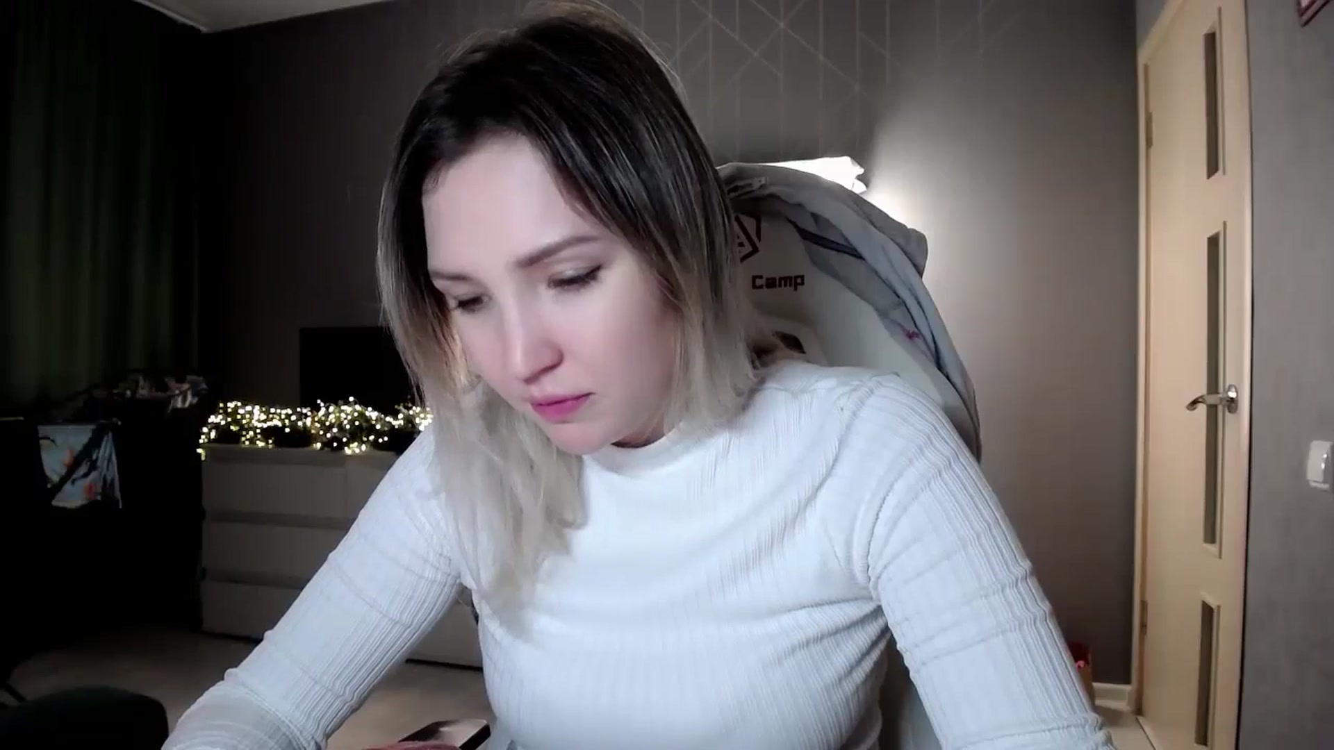 Gallery image thumbnail from Ashley_cutie_'s myfreecams stream on, 11/30/2024, 13:56 image 10 of 20