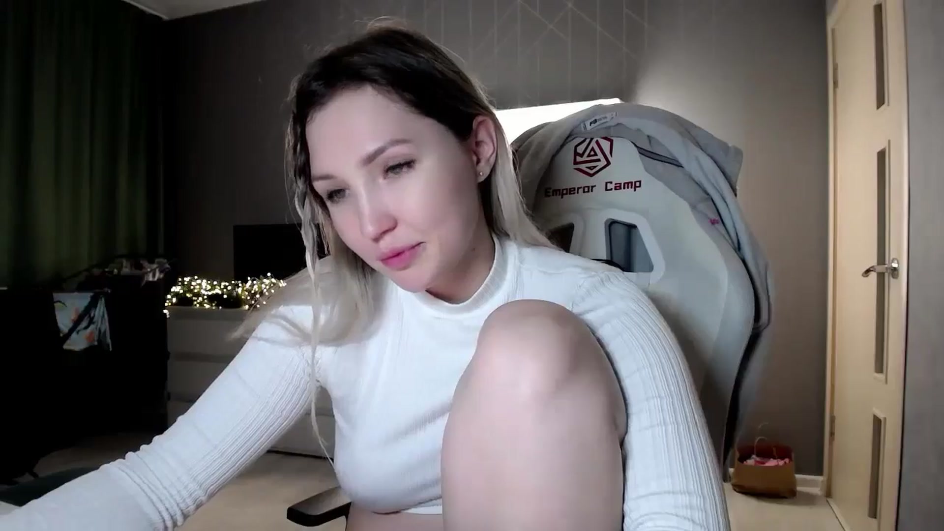 Gallery image thumbnail from Ashley_cutie_'s myfreecams stream on, 11/30/2024, 14:54 image 18 of 20