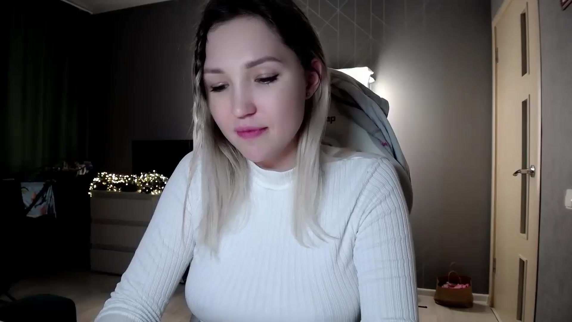 Gallery image thumbnail from Ashley_cutie_'s myfreecams stream on, 11/30/2024, 14:54 image 1 of 20