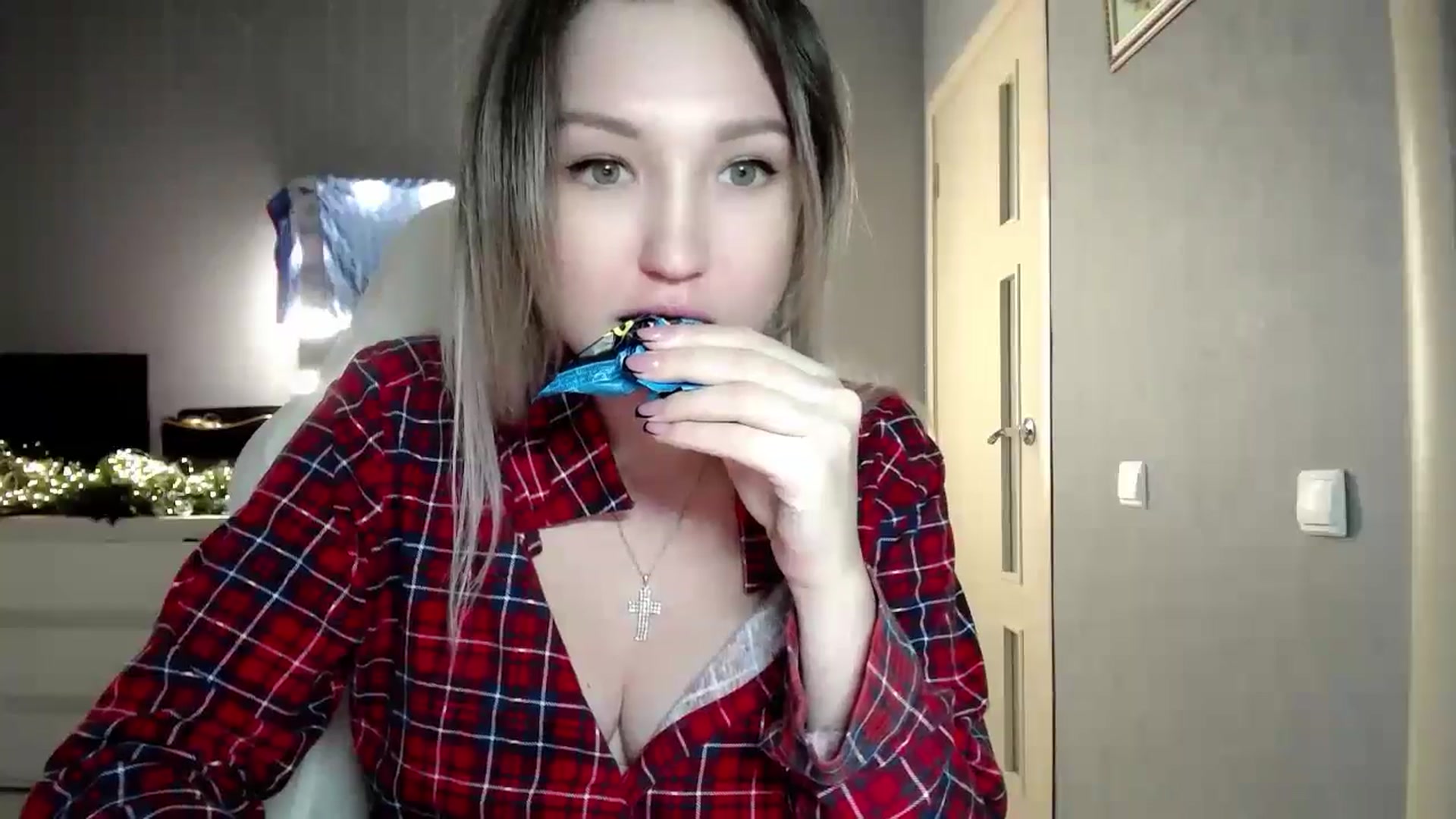 Gallery image thumbnail from Ashley_cutie_'s myfreecams stream on, 01/26/2025, 12:33 image 11 of 20