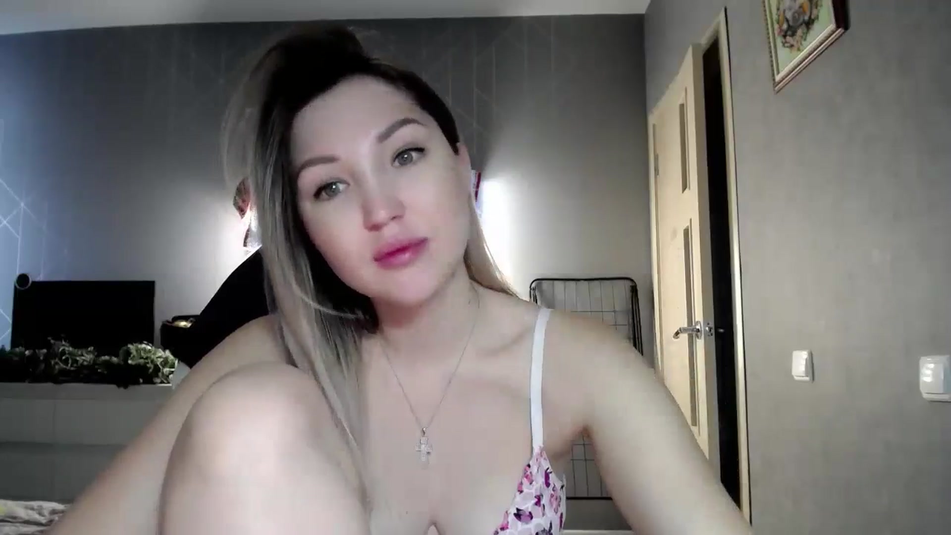 Gallery image thumbnail from Ashley_cutie_'s myfreecams stream on, 01/27/2025, 07:42 image 17 of 20