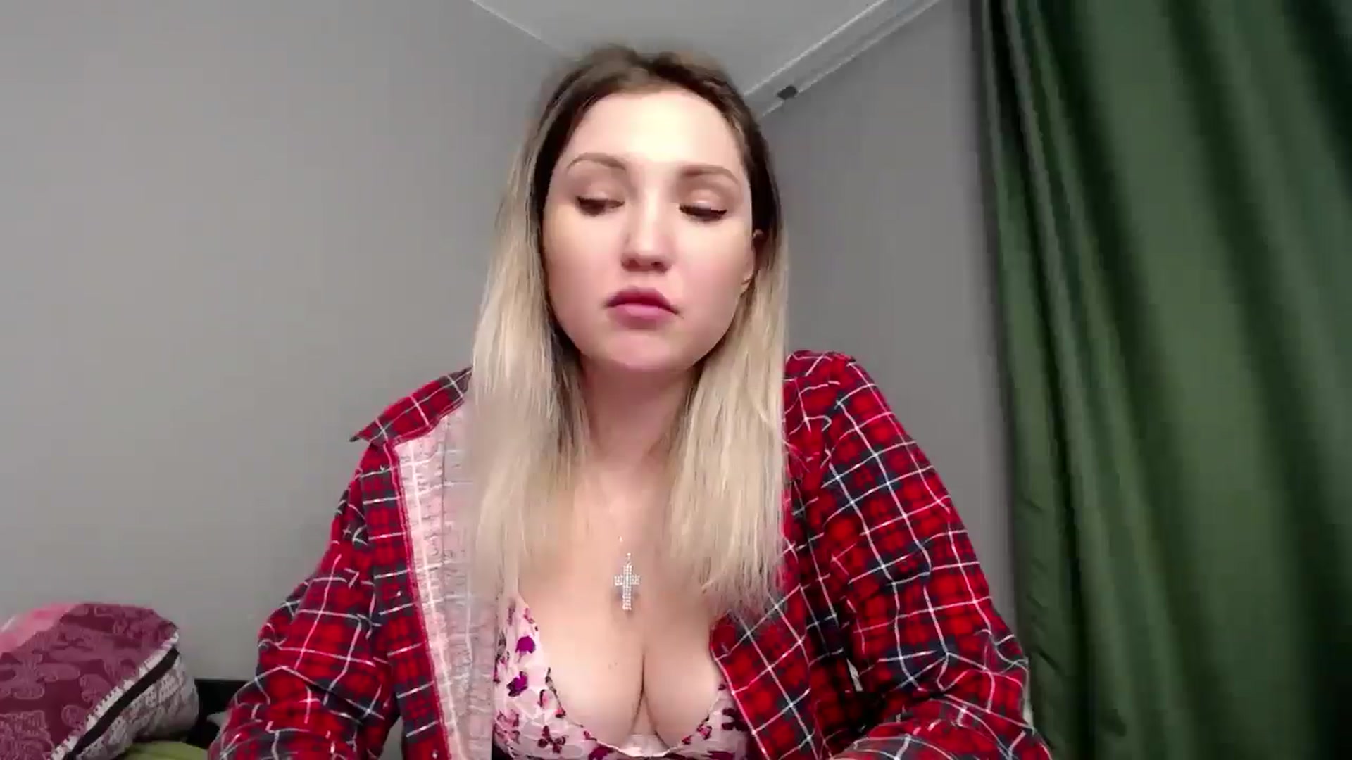 Gallery image thumbnail from Ashley_cutie_'s myfreecams stream on, 01/28/2025, 08:15 image 3 of 20