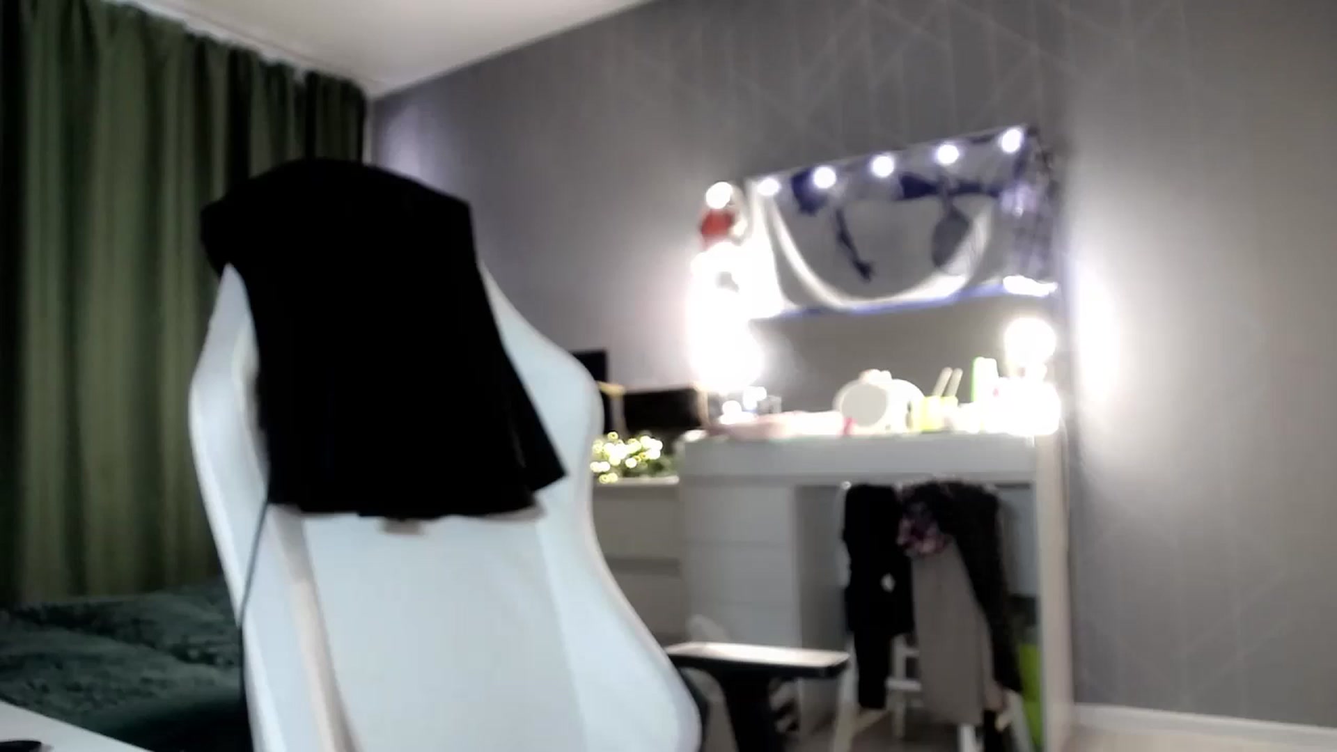 Gallery image thumbnail from Ashley_cutie_'s myfreecams stream on, 02/02/2025, 10:48 image 10 of 20
