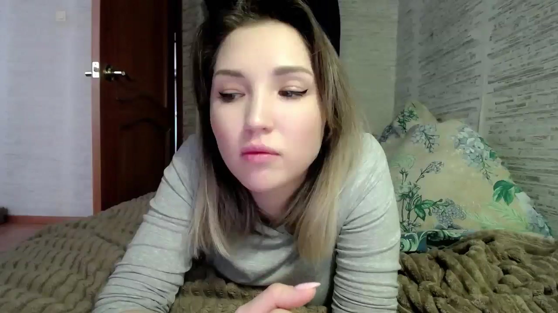 Gallery image thumbnail from Ashley_cutie_'s myfreecams stream on, 04/16/2025, 07:52 image 4 of 20