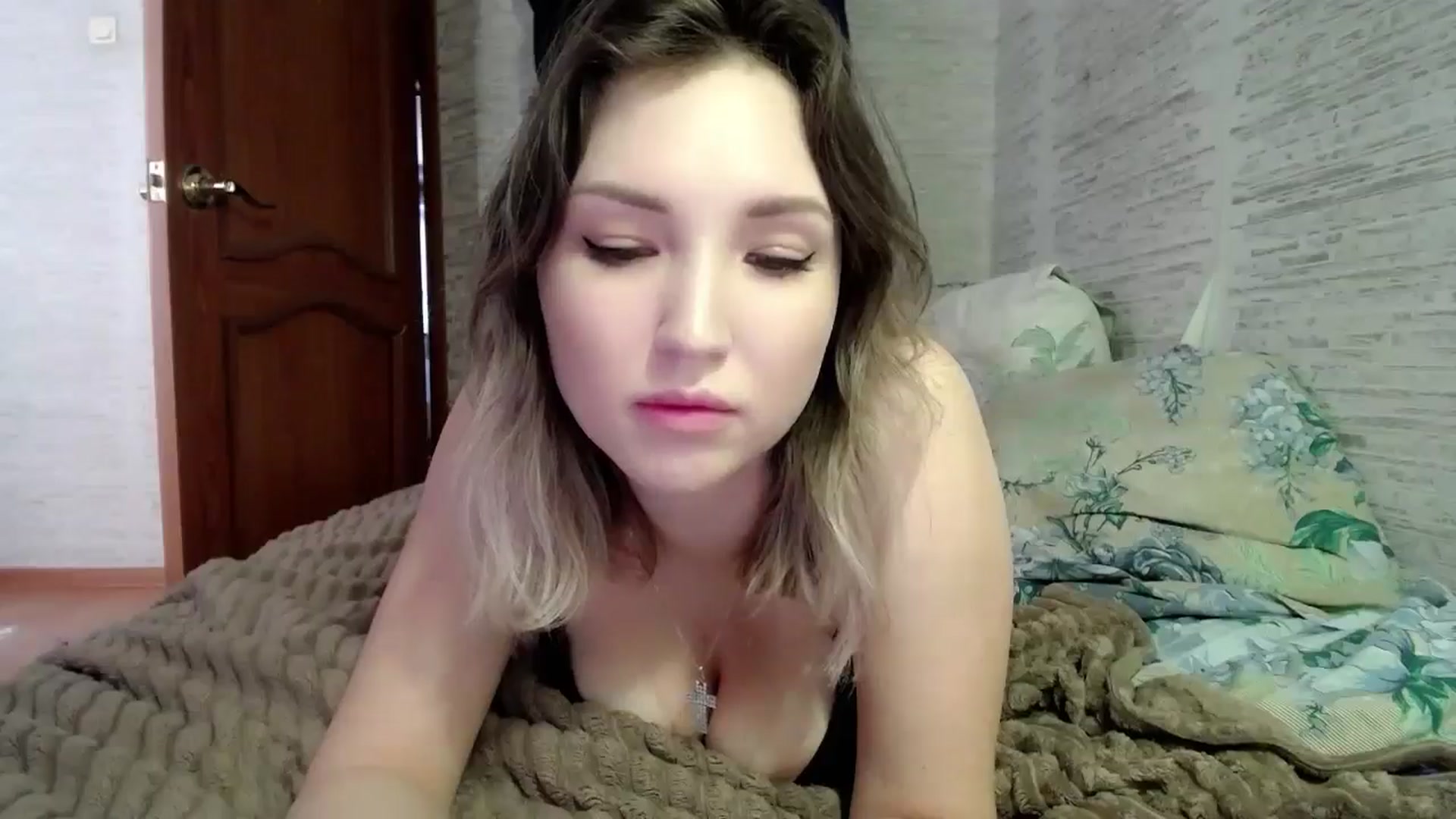 Gallery image thumbnail from Ashley_cutie_'s myfreecams stream on, 04/17/2025, 08:10 image 2 of 20