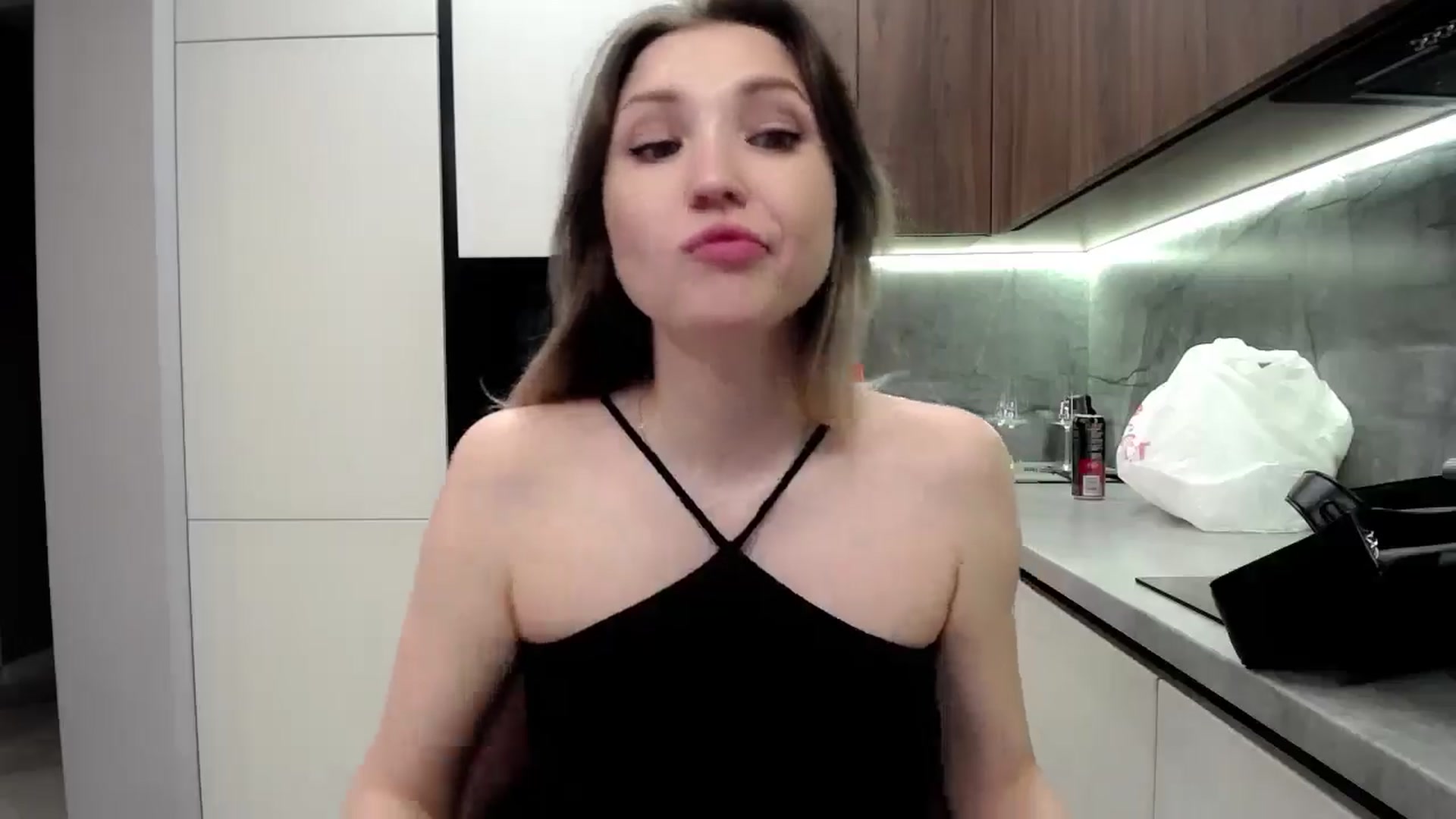 Gallery image thumbnail from Ashley_cutie_'s myfreecams stream on, 05/30/2025, 14:45 image 7 of 20