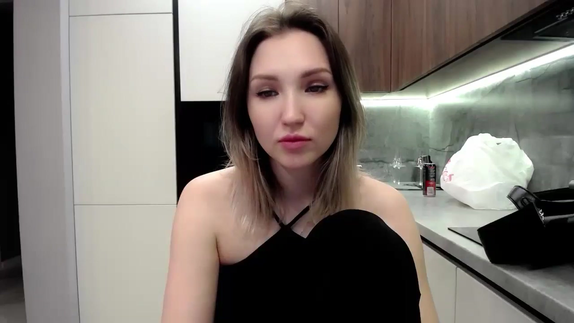 Gallery image thumbnail from Ashley_cutie_'s myfreecams stream on, 05/30/2025, 14:45 image 18 of 20