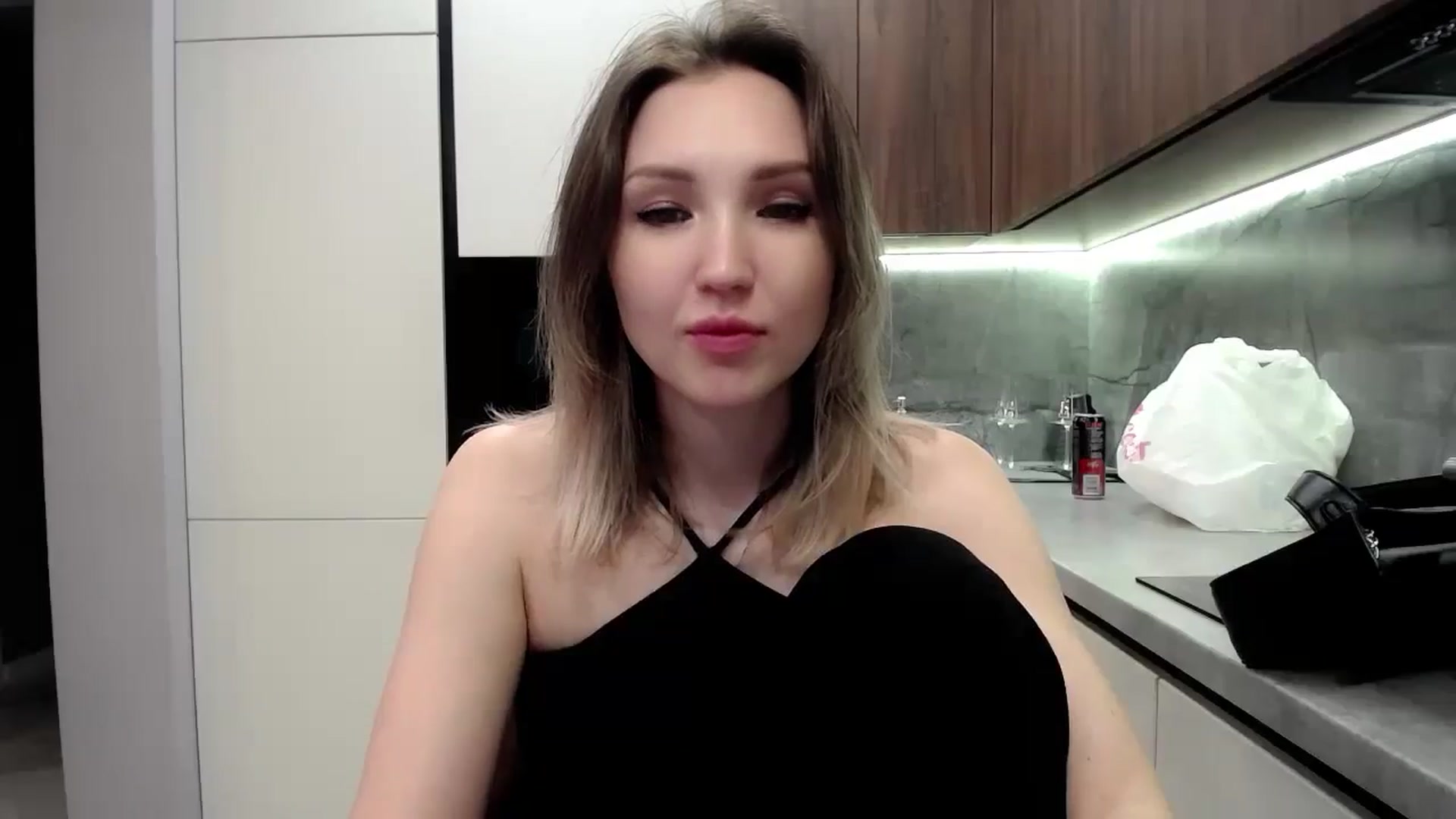 Gallery image thumbnail from Ashley_cutie_'s myfreecams stream on, 05/30/2025, 14:45 image 9 of 20