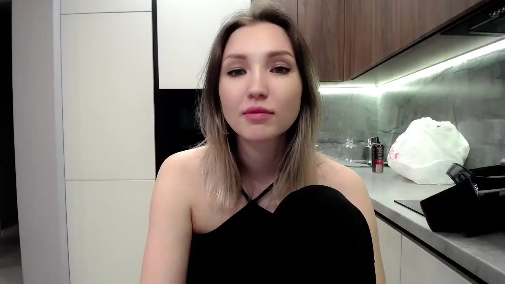 Gallery image thumbnail from Ashley_cutie_'s myfreecams stream on, 05/30/2025, 14:45 image 19 of 20
