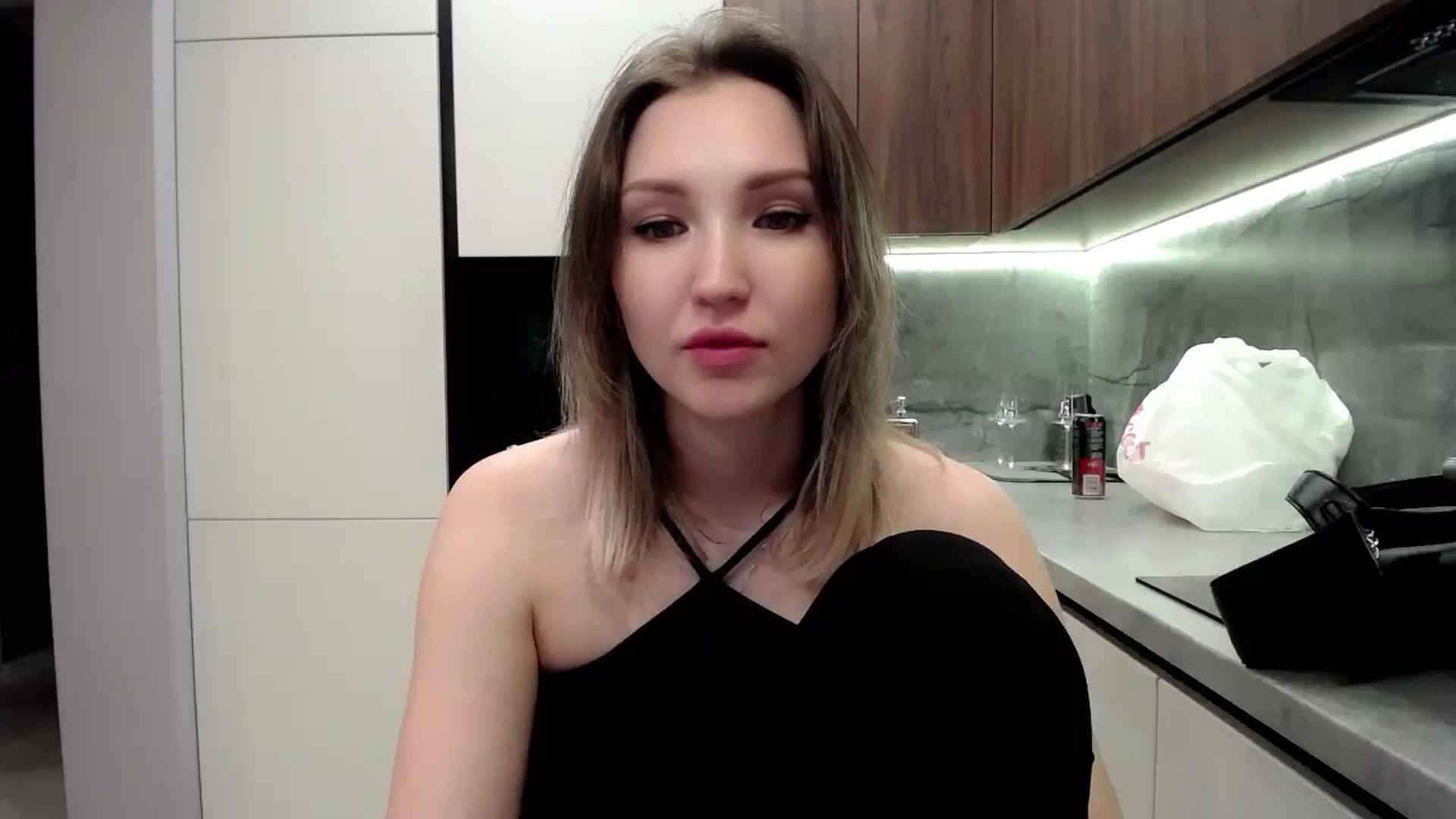 Gallery image thumbnail from Ashley_cutie_'s myfreecams stream on, 05/30/2025, 14:45 image 11 of 20