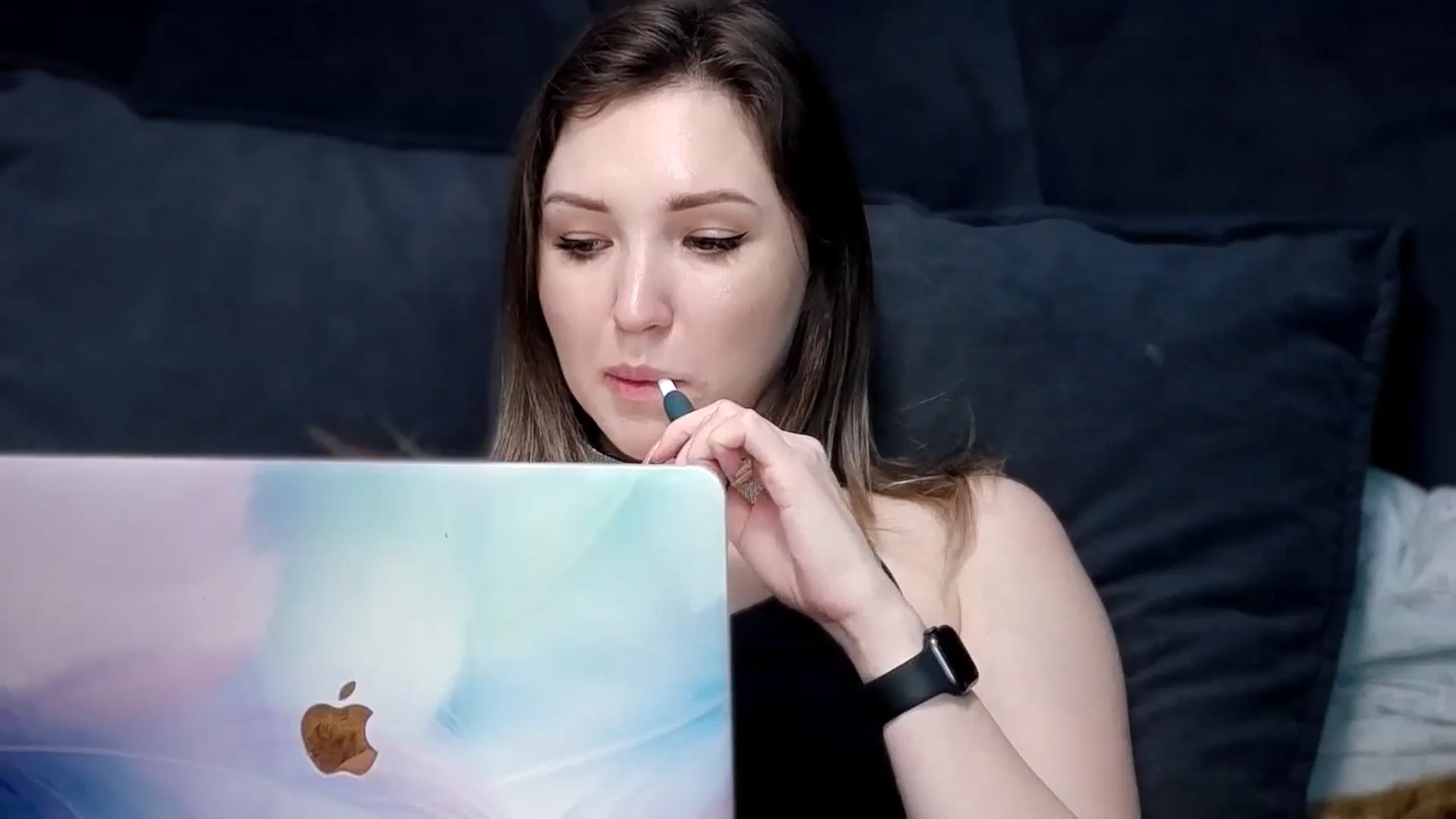 Gallery image thumbnail from Ashley_cutie_'s myfreecams stream on, 11/07/2025, 22:54 image 14 of 20