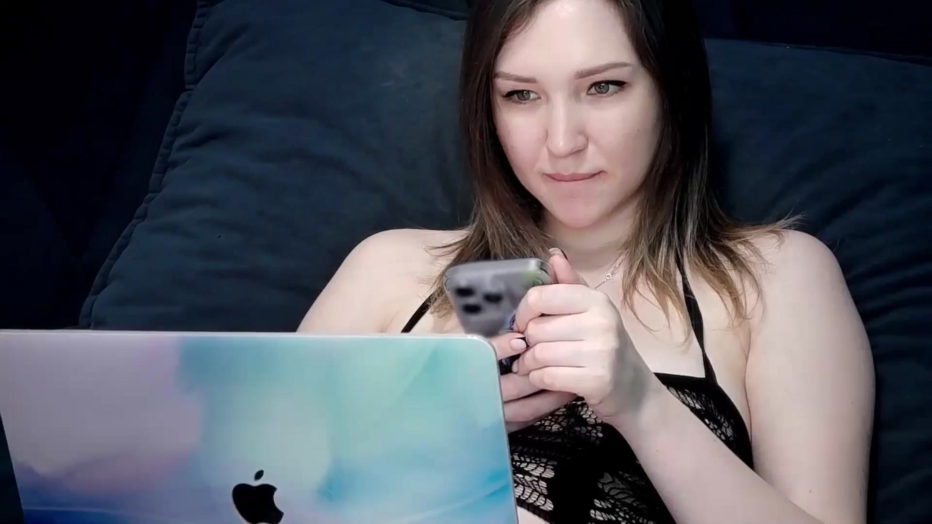 Gallery image thumbnail from Ashley_cutie_'s myfreecams stream on, 12/15/2025, 18:32 image 19 of 20