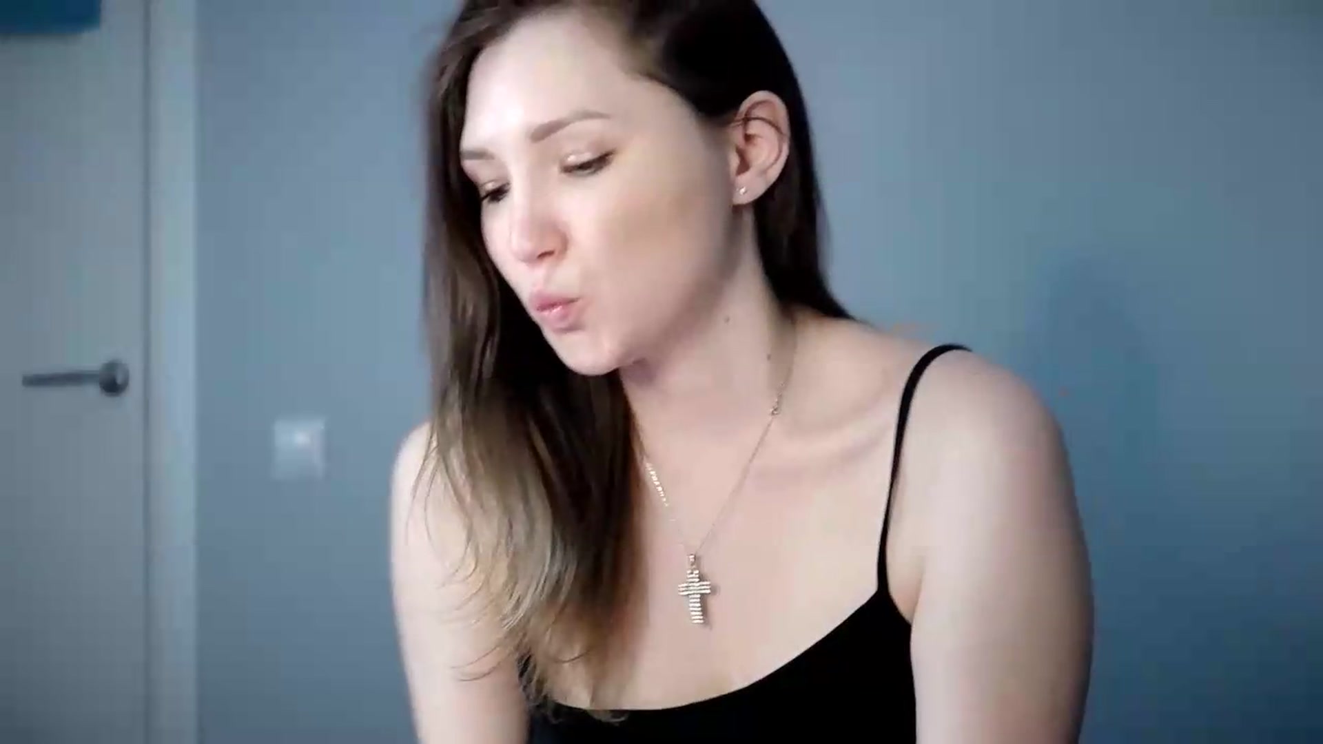 Gallery image thumbnail from Ashley_cutie_'s myfreecams stream on, 05/18/2026, 21:08 image 17 of 20