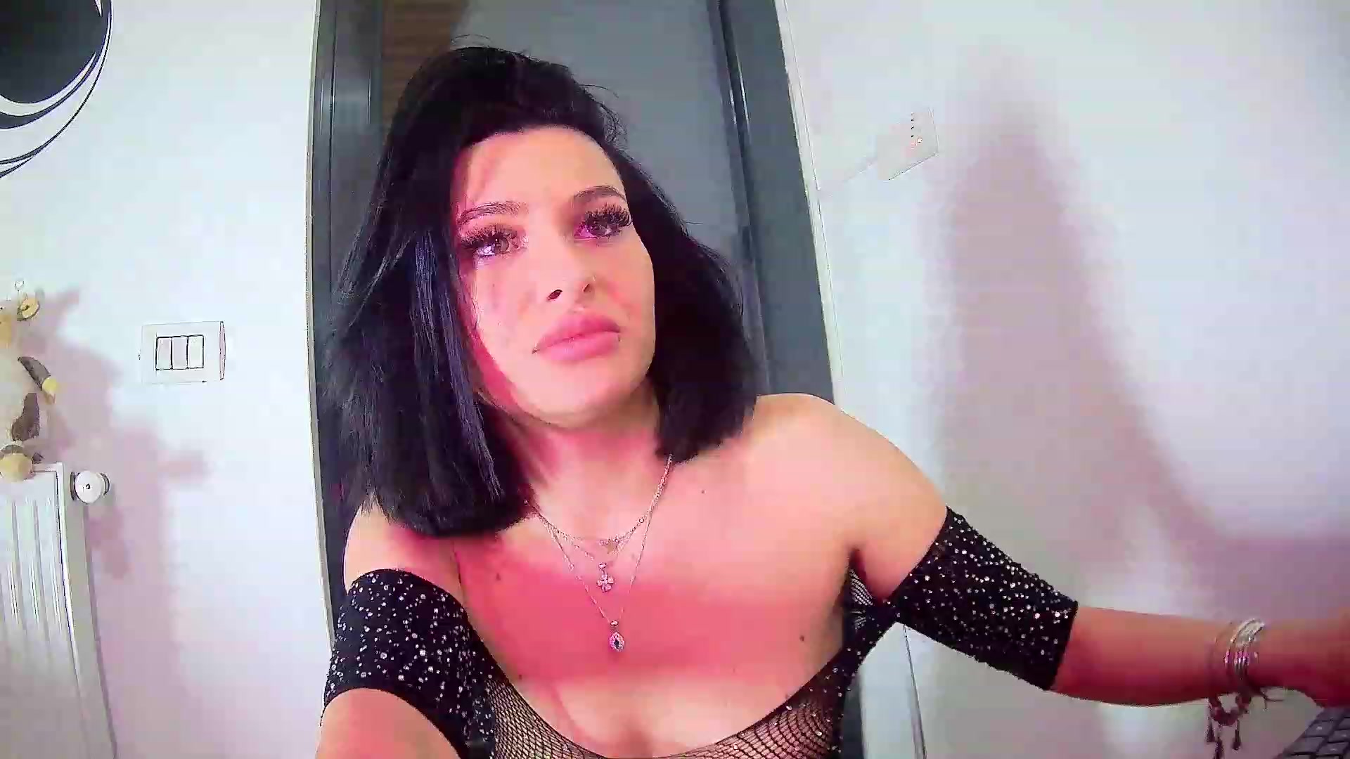 Gallery image thumbnail from Ashleystar9's myfreecams stream on, 01/06/2024, 23:14 image 9 of 20