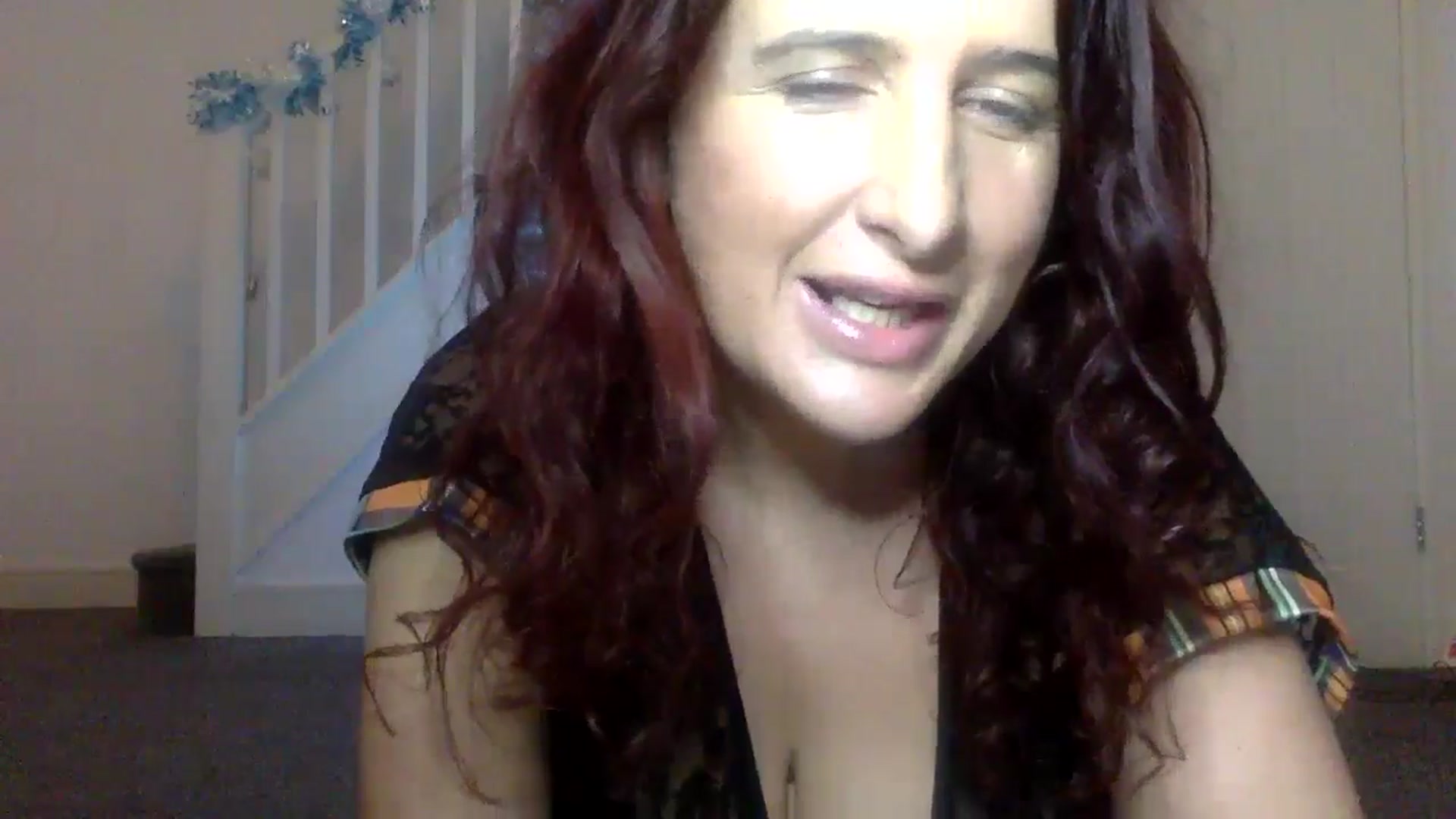 Gallery image thumbnail from AshleyyCoxx's myfreecams stream on, 12/16/2024, 09:35 image 4 of 20