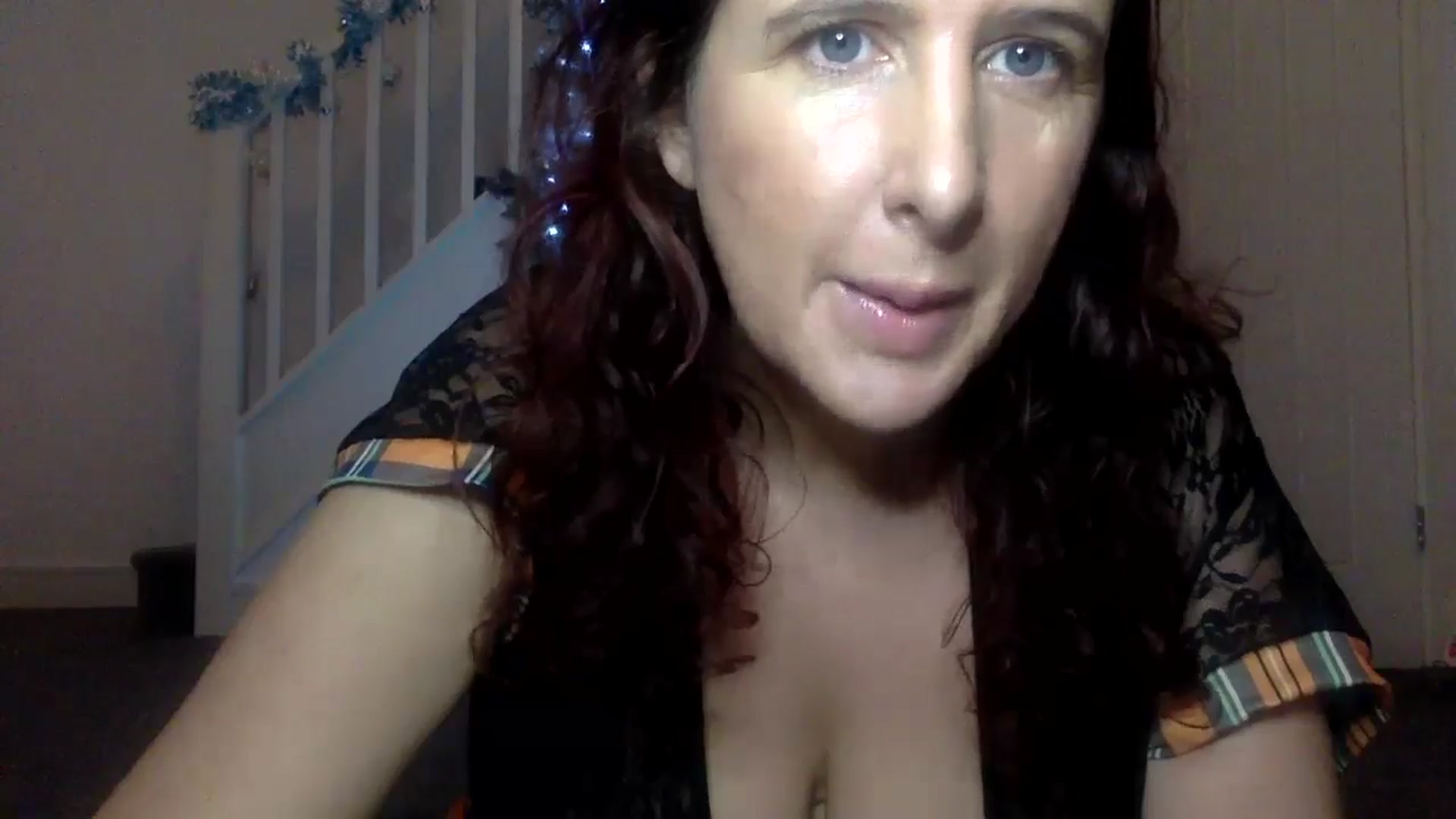 Gallery image thumbnail from AshleyyCoxx's myfreecams stream on, 12/16/2024, 09:35 image 6 of 20
