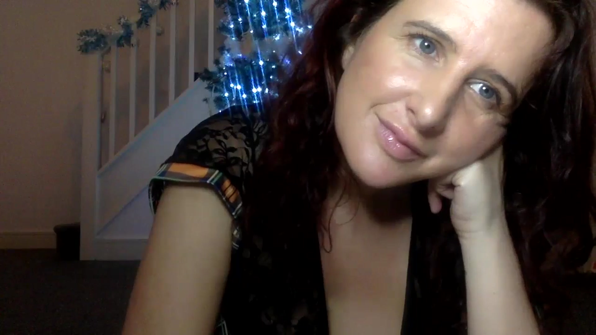 Gallery image thumbnail from AshleyyCoxx's myfreecams stream on, 12/16/2024, 09:35 image 2 of 20