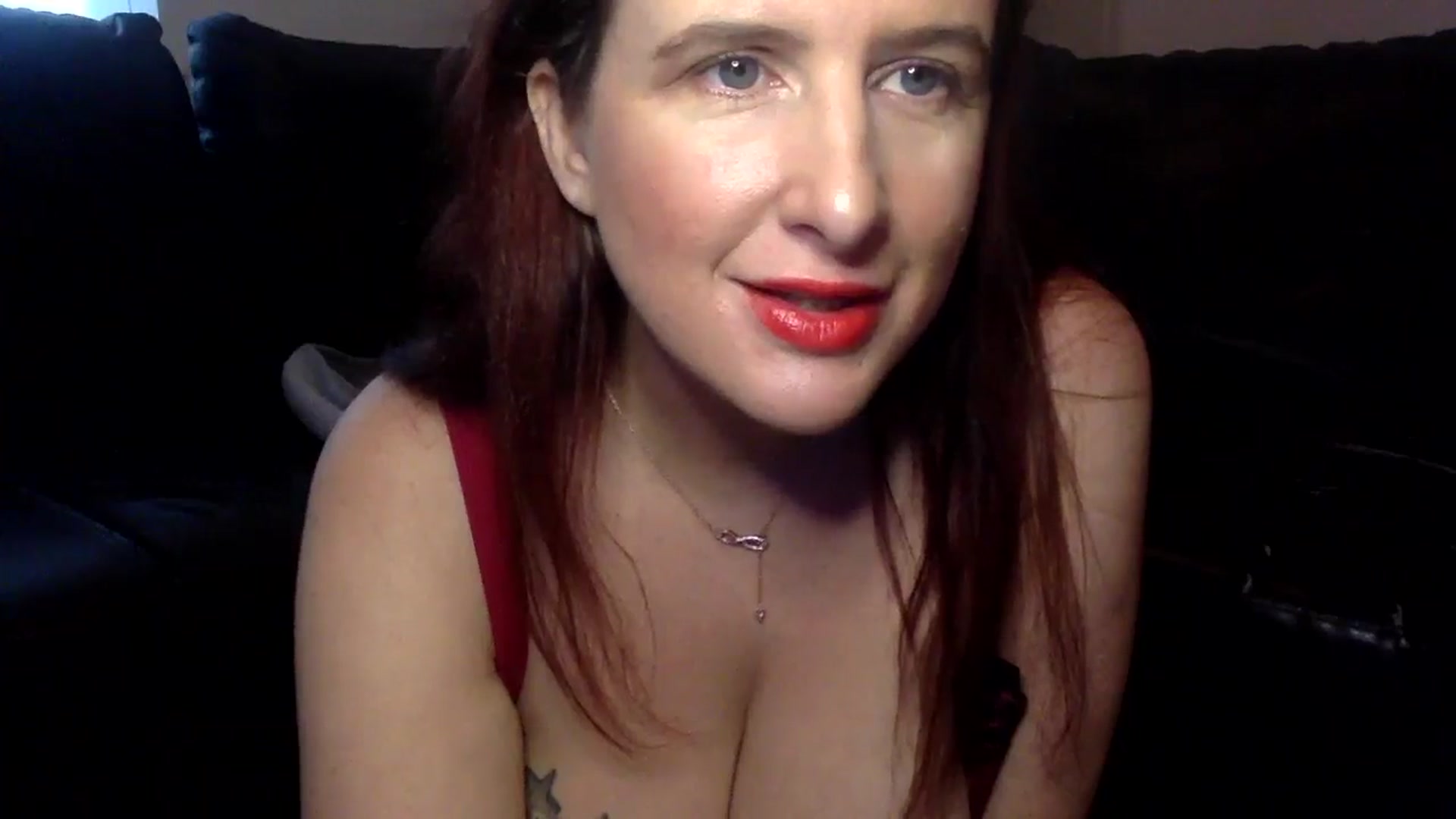 Gallery image thumbnail from AshleyyCoxx's myfreecams stream on, 01/05/2025, 13:56 image 12 of 20