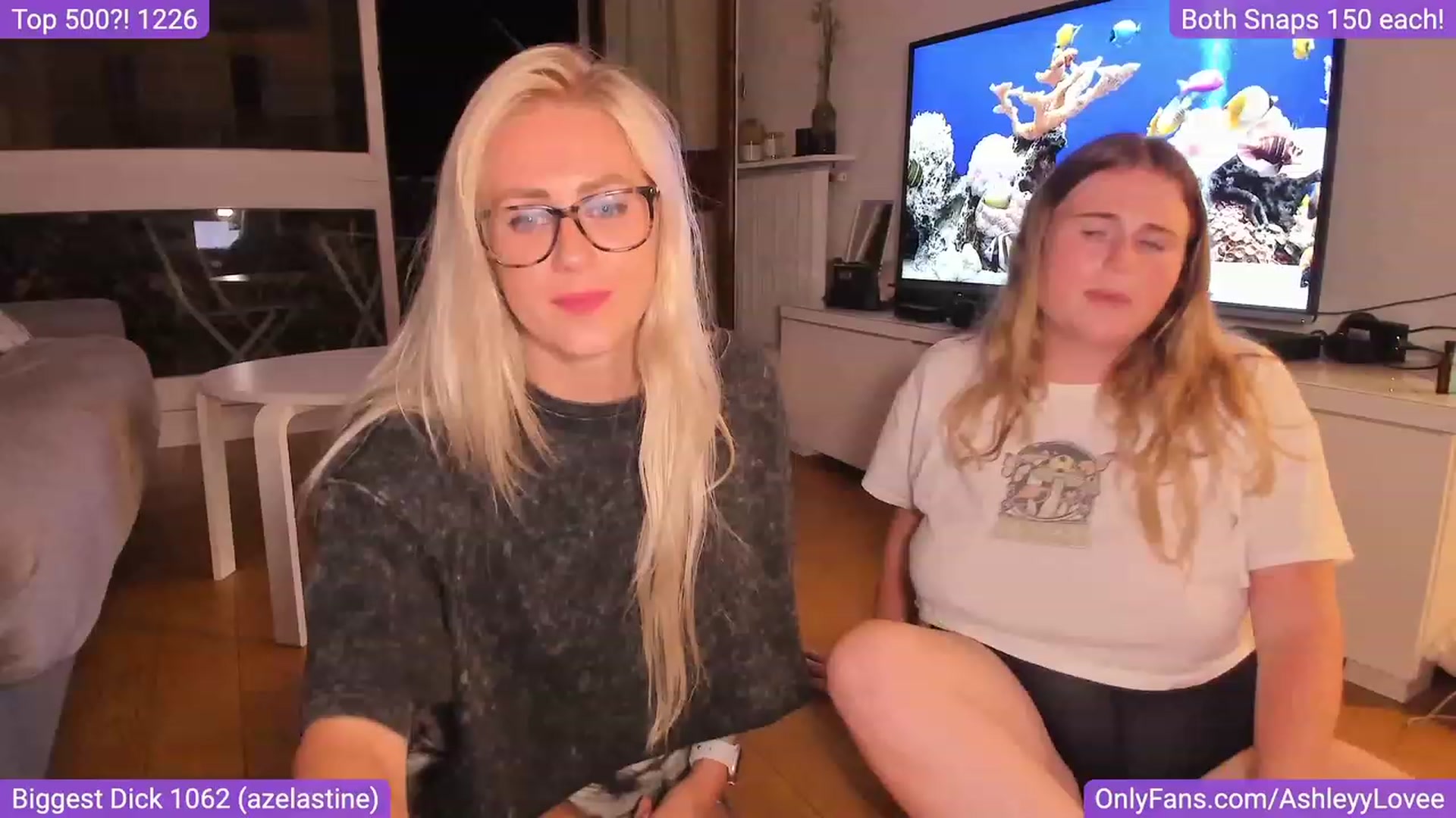 Gallery image thumbnail from AshleyyLovee's myfreecams stream on, 08/20/2023, 03:05 image 4 of 20