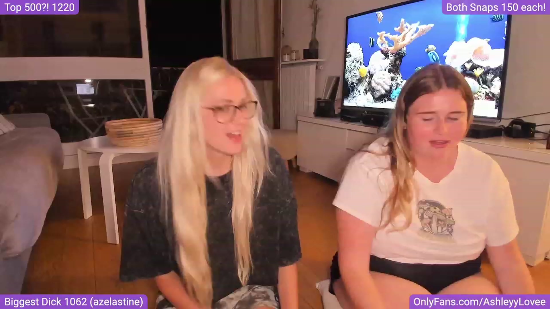 Gallery image thumbnail from AshleyyLovee's myfreecams stream on, 08/20/2023, 03:05 image 9 of 20