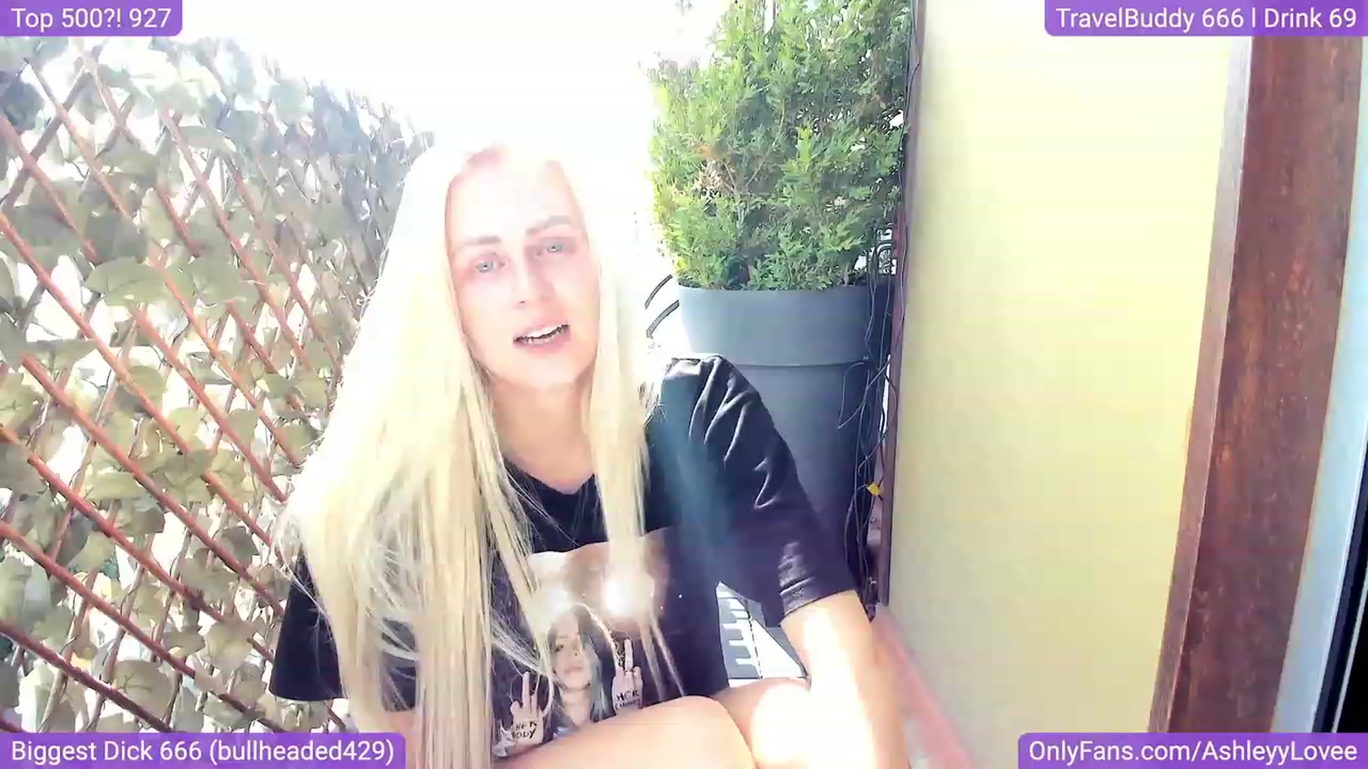 Gallery image thumbnail from AshleyyLovee's myfreecams stream on, 08/30/2023, 12:34 image 18 of 20
