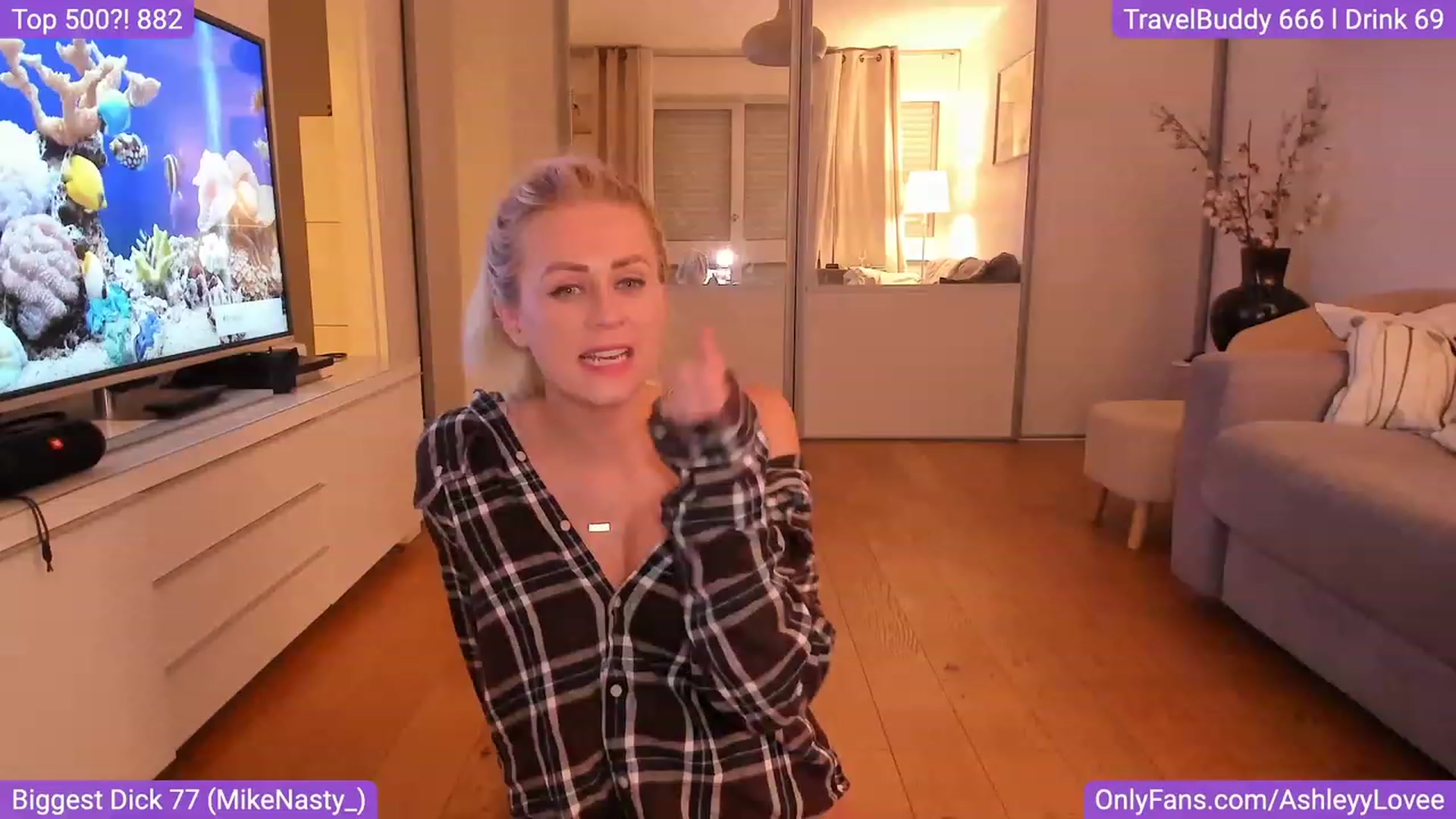 Gallery image thumbnail from AshleyyLovee's myfreecams stream on, 09/01/2023, 05:09 image 5 of 20