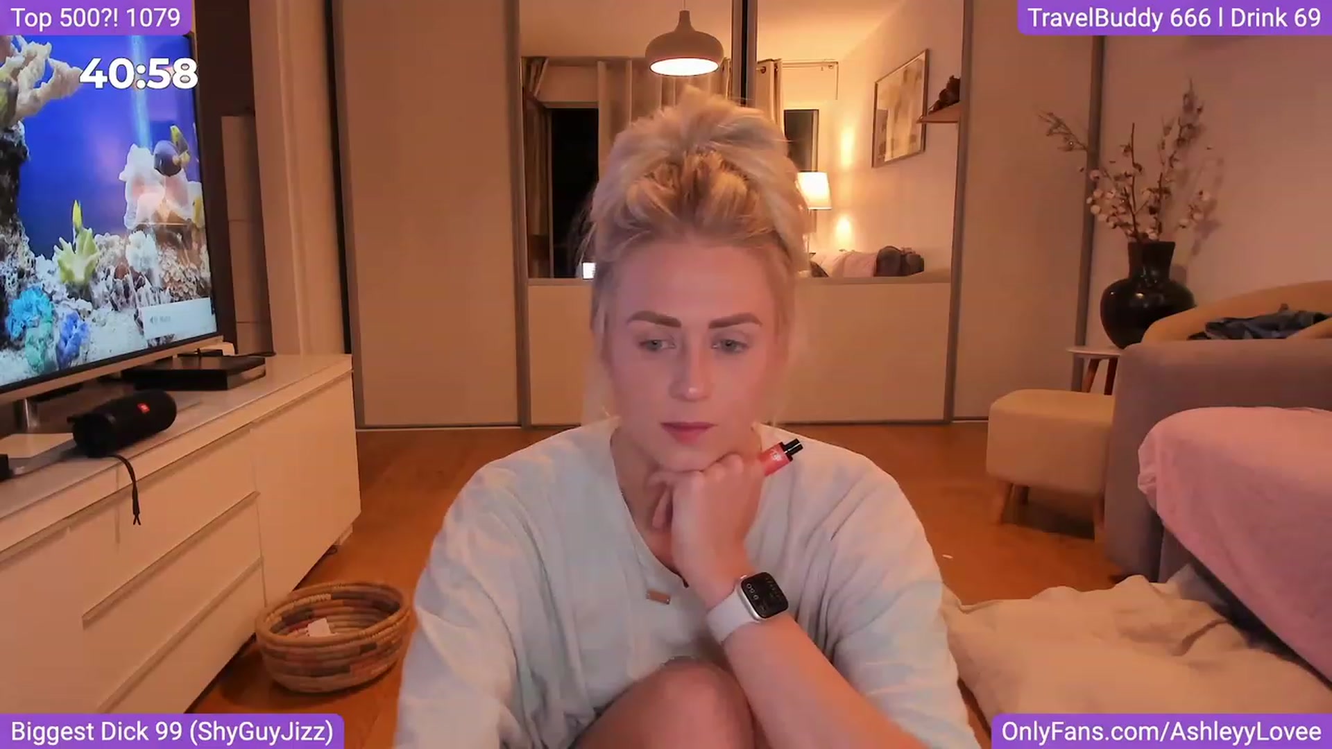 Gallery image thumbnail from AshleyyLovee's myfreecams stream on, 09/01/2023, 20:35 image 14 of 20