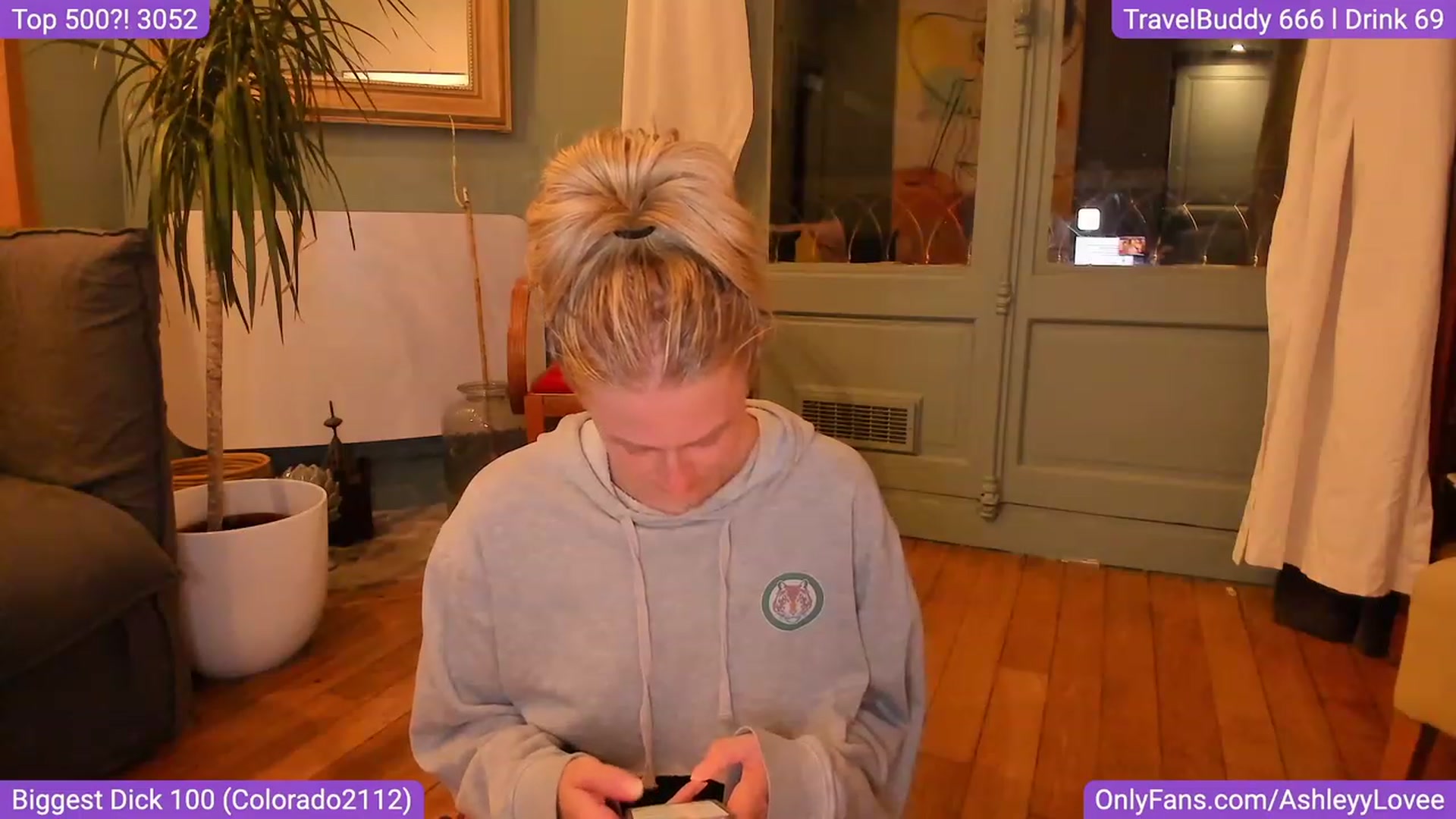 Gallery image thumbnail from AshleyyLovee's myfreecams stream on, 09/04/2023, 23:13 image 19 of 20