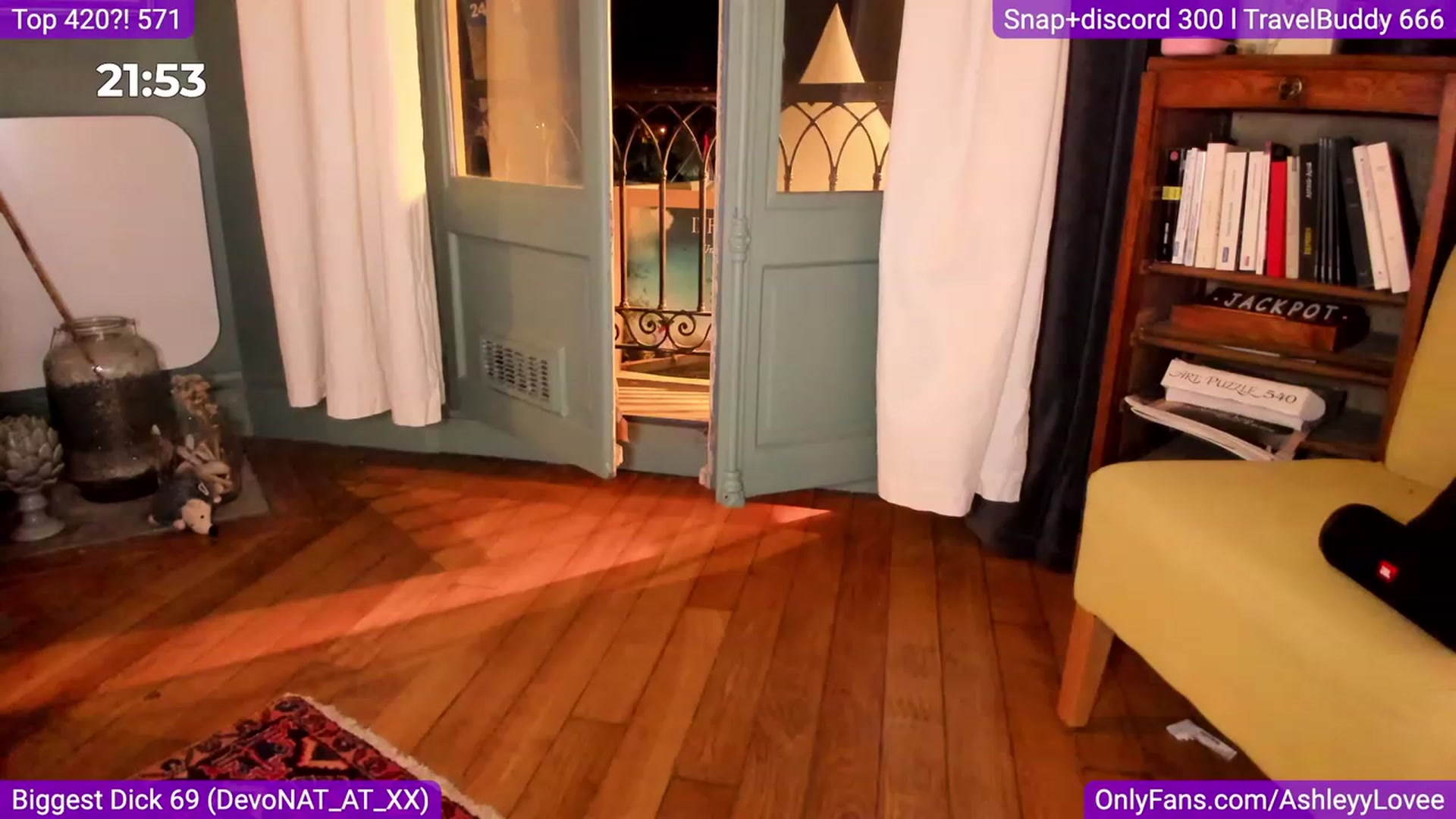 Gallery image thumbnail from AshleyyLovee's myfreecams stream on, 09/20/2023, 22:07 image 16 of 20