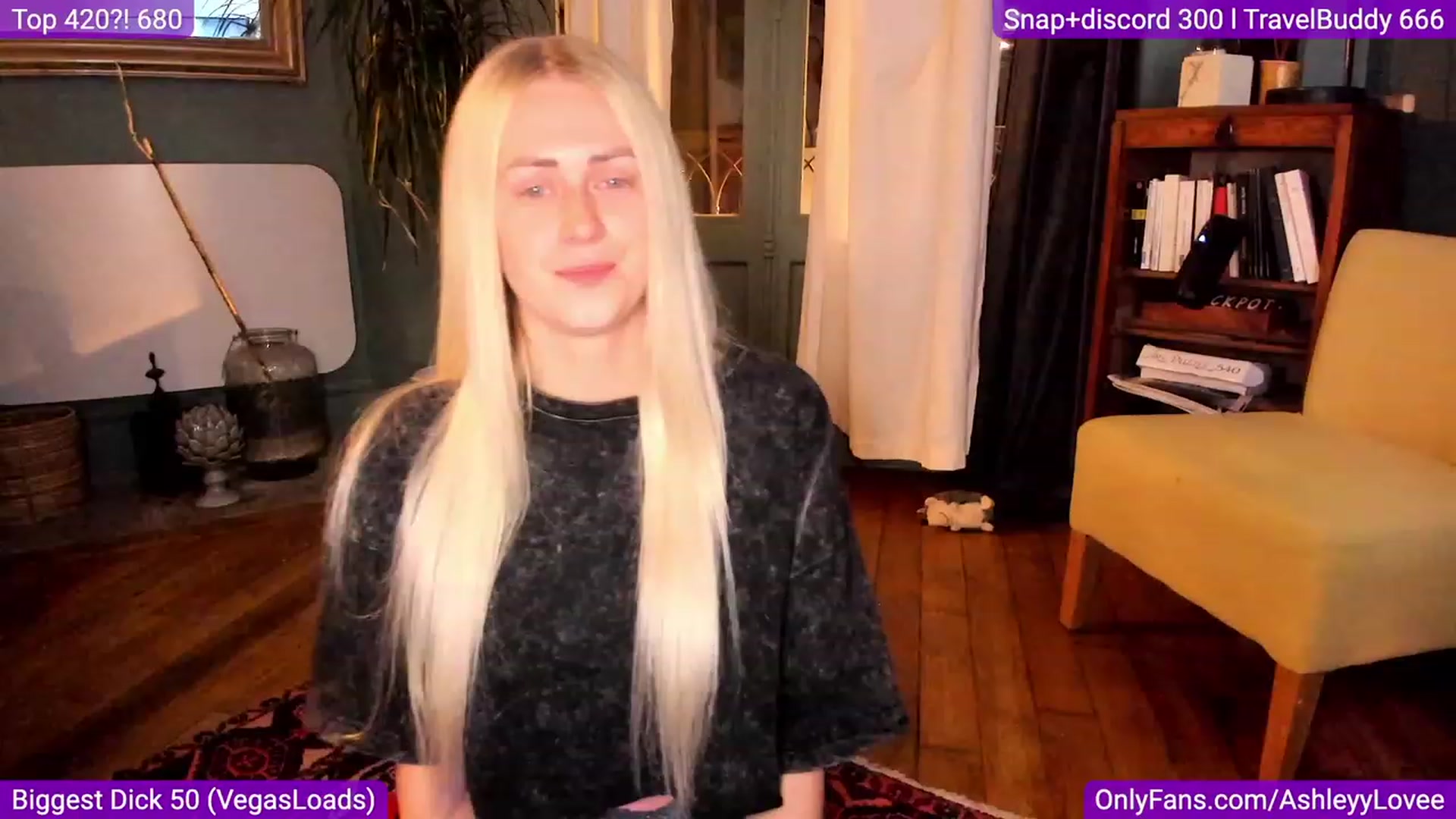 Gallery image thumbnail from AshleyyLovee's myfreecams stream on, 09/24/2023, 20:27 image 5 of 20