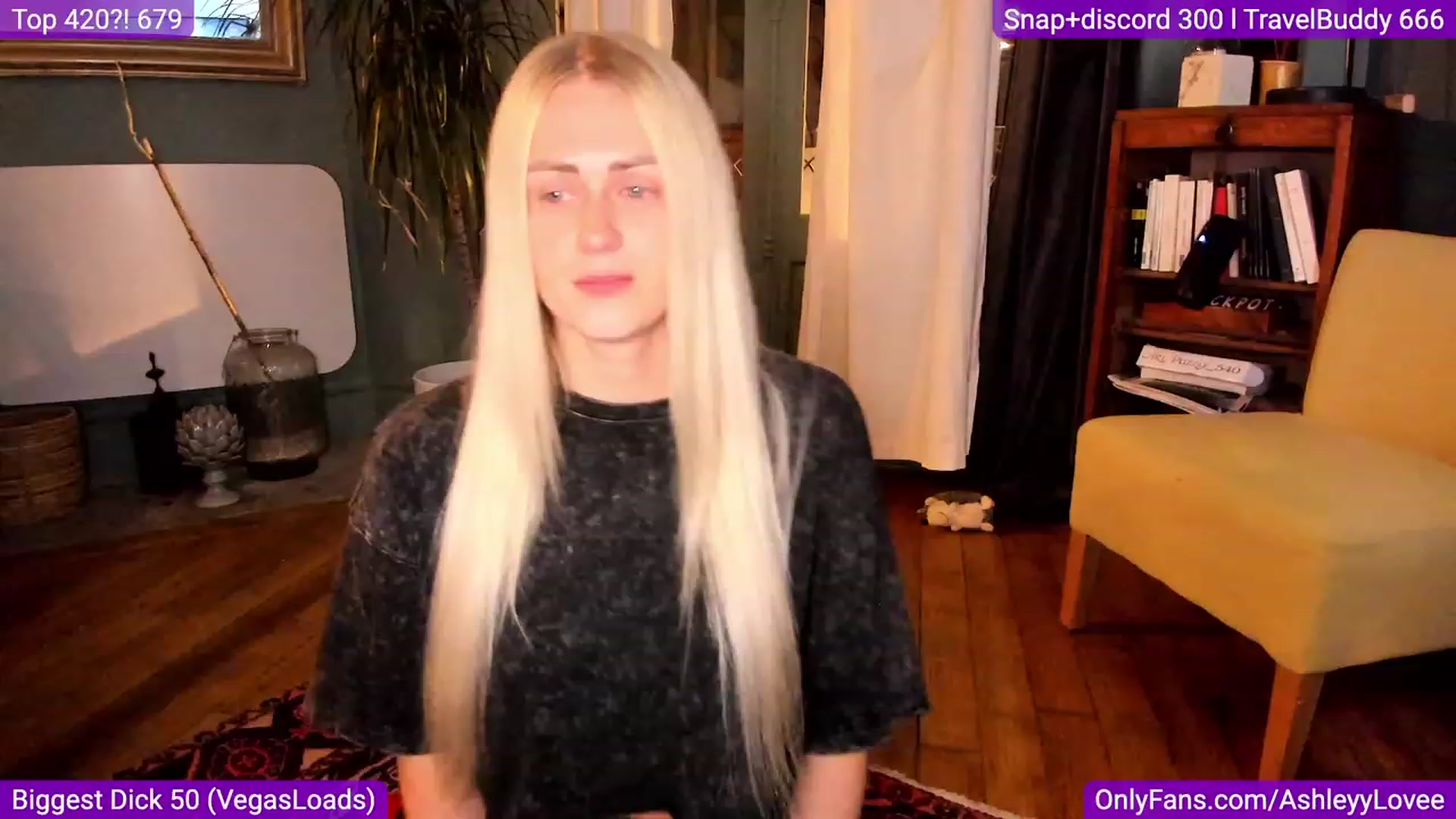 Gallery image thumbnail from AshleyyLovee's myfreecams stream on, 09/24/2023, 20:27 image 4 of 20