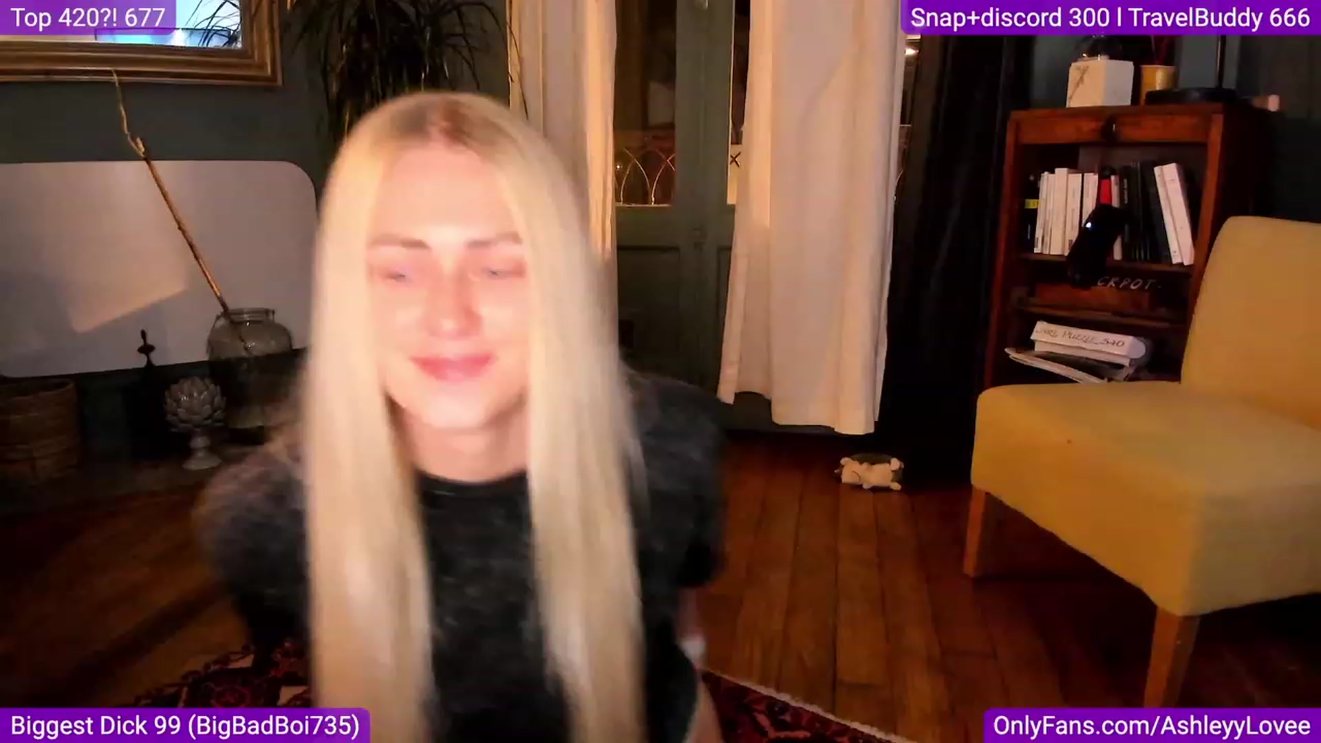 Gallery image thumbnail from AshleyyLovee's myfreecams stream on, 09/24/2023, 20:27 image 13 of 20