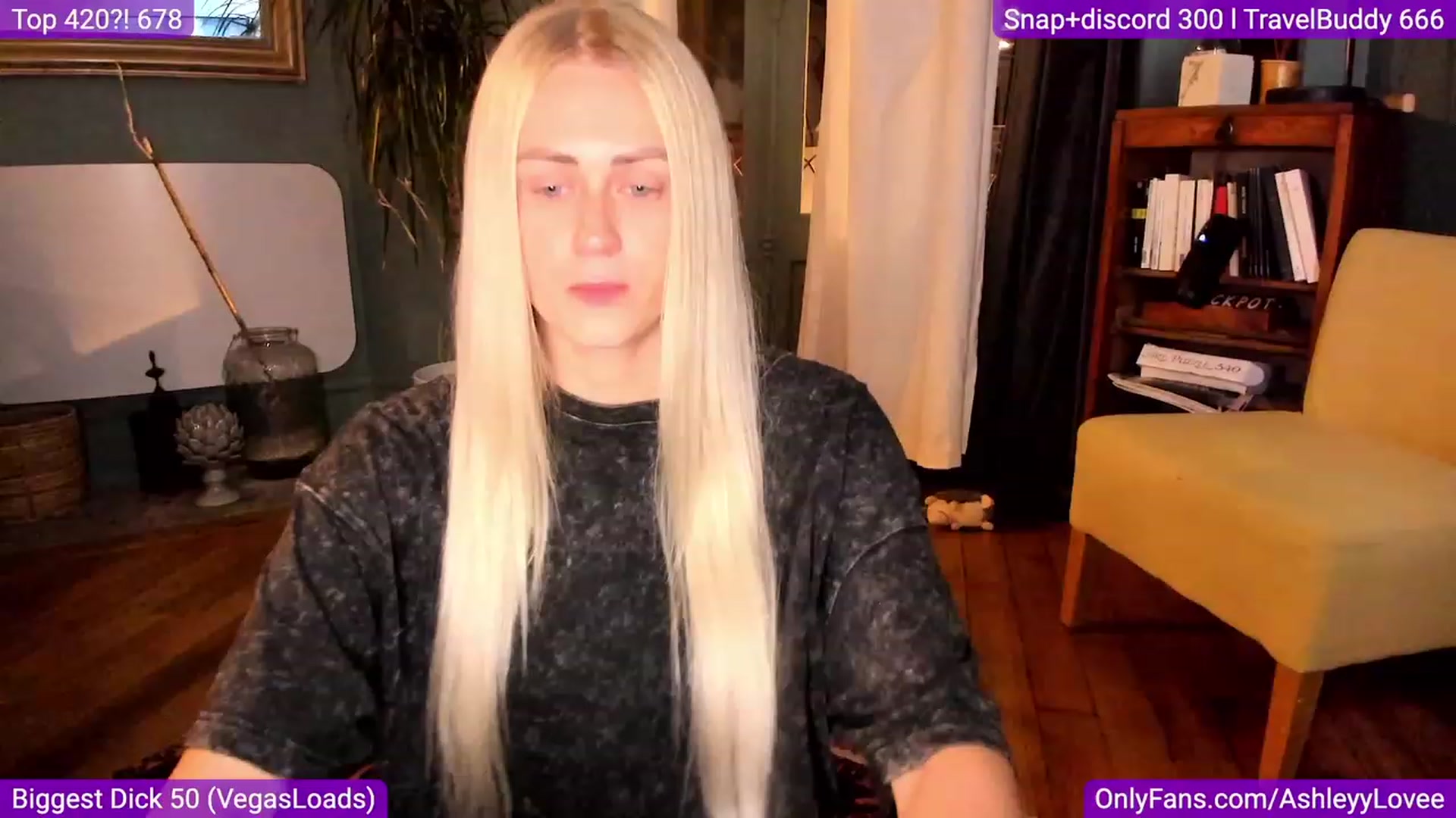 Gallery image thumbnail from AshleyyLovee's myfreecams stream on, 09/24/2023, 20:27 image 8 of 20