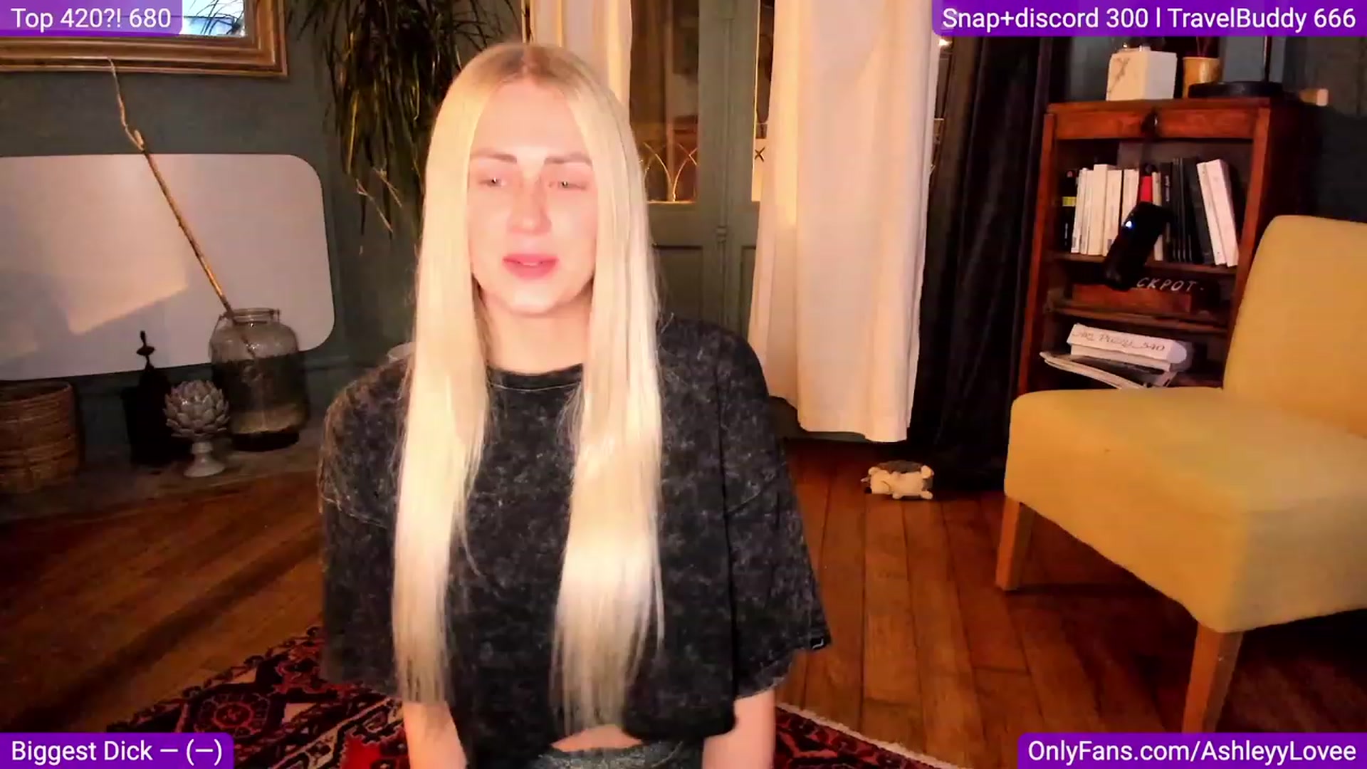 Gallery image thumbnail from AshleyyLovee's myfreecams stream on, 09/24/2023, 20:27 image 3 of 20
