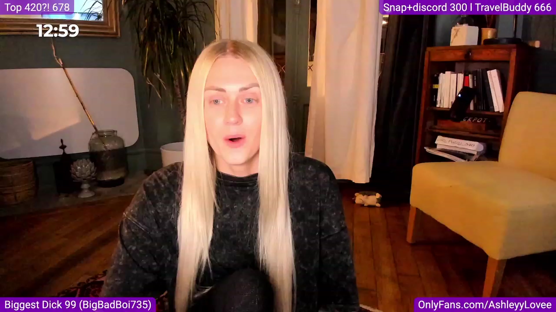 Gallery image thumbnail from AshleyyLovee's myfreecams stream on, 09/24/2023, 20:56 image 15 of 20
