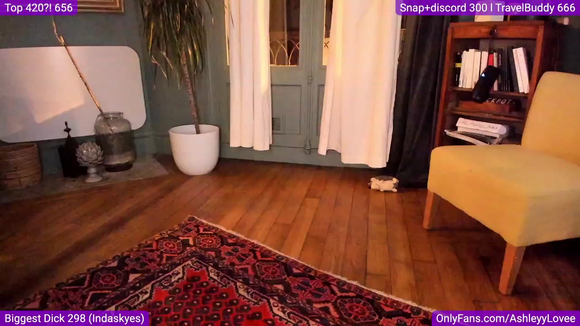 Gallery image thumbnail from AshleyyLovee's myfreecams stream on, 09/24/2023, 23:33 image 19 of 20