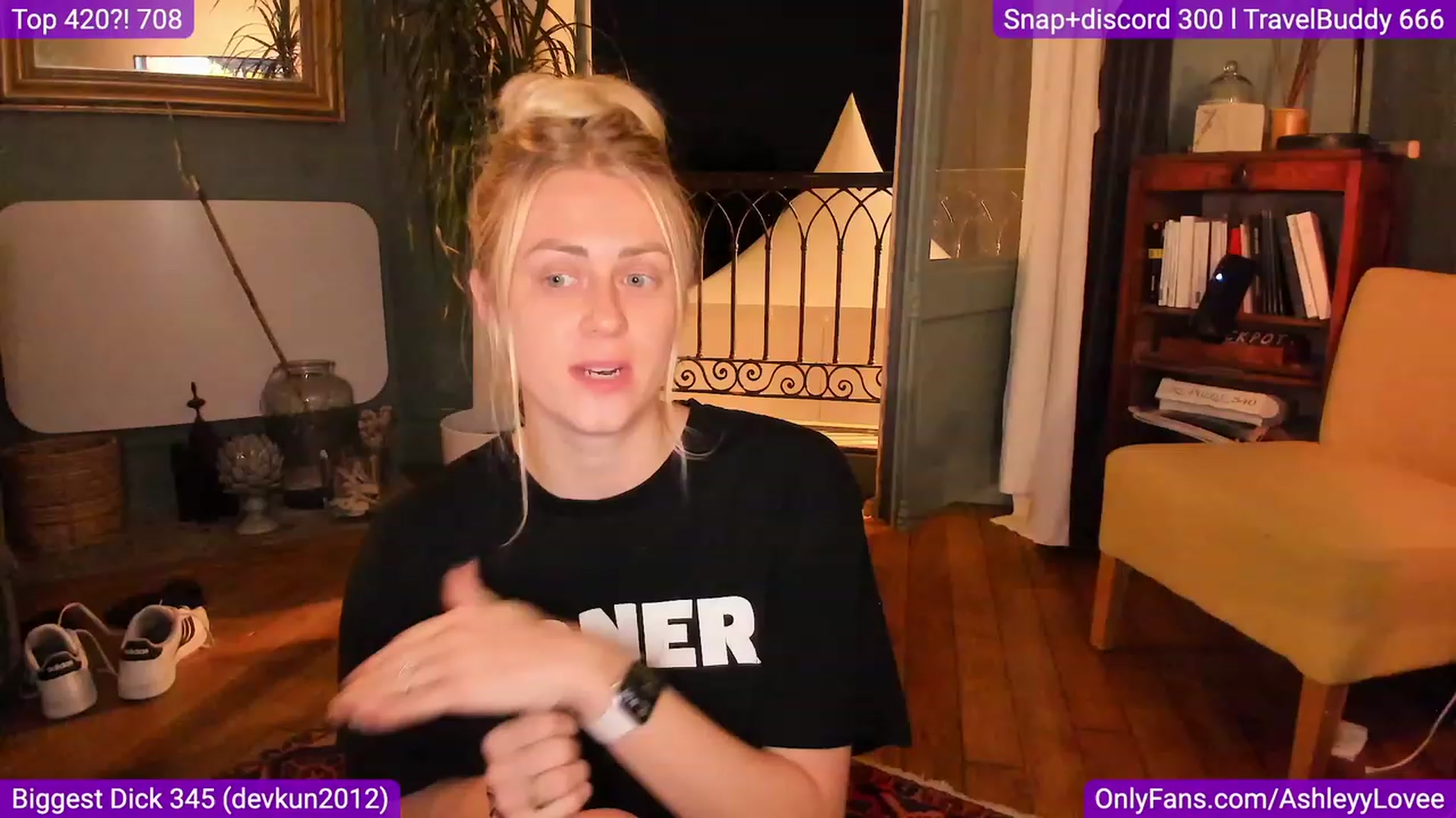 Gallery image thumbnail from AshleyyLovee's myfreecams stream on, 09/26/2023, 20:33 image 10 of 20