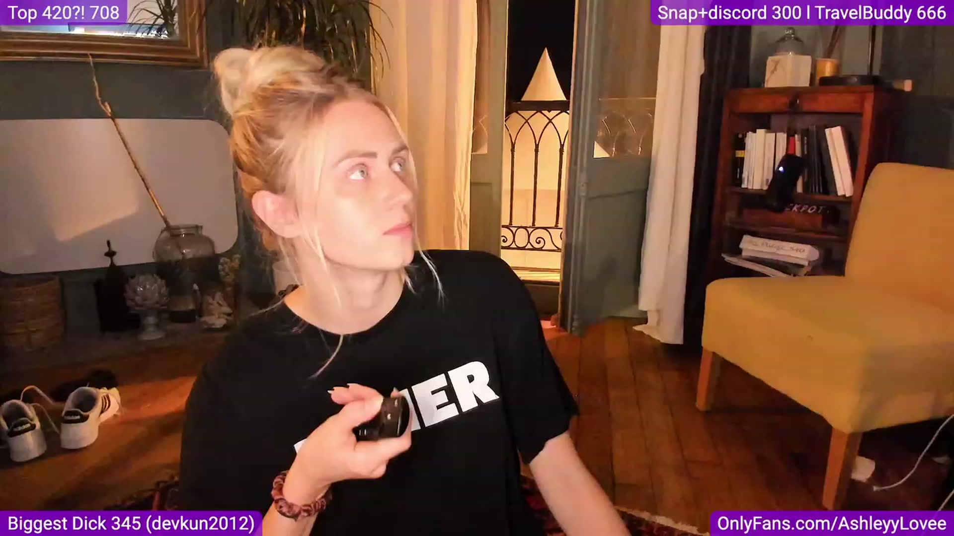Gallery image thumbnail from AshleyyLovee's myfreecams stream on, 09/26/2023, 20:33 image 16 of 20