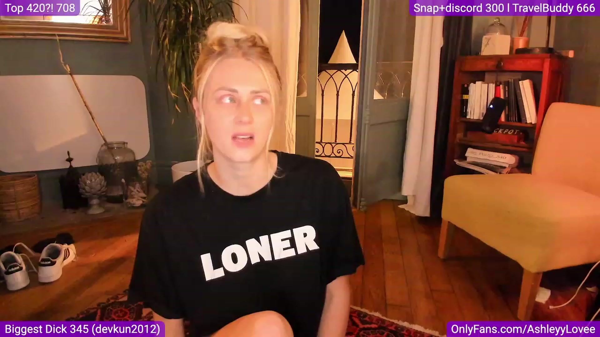 Gallery image thumbnail from AshleyyLovee's myfreecams stream on, 09/26/2023, 20:33 image 17 of 20