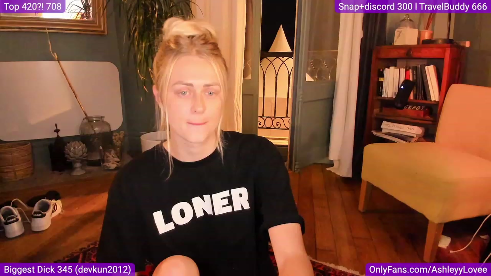 Gallery image thumbnail from AshleyyLovee's myfreecams stream on, 09/26/2023, 20:33 image 20 of 20