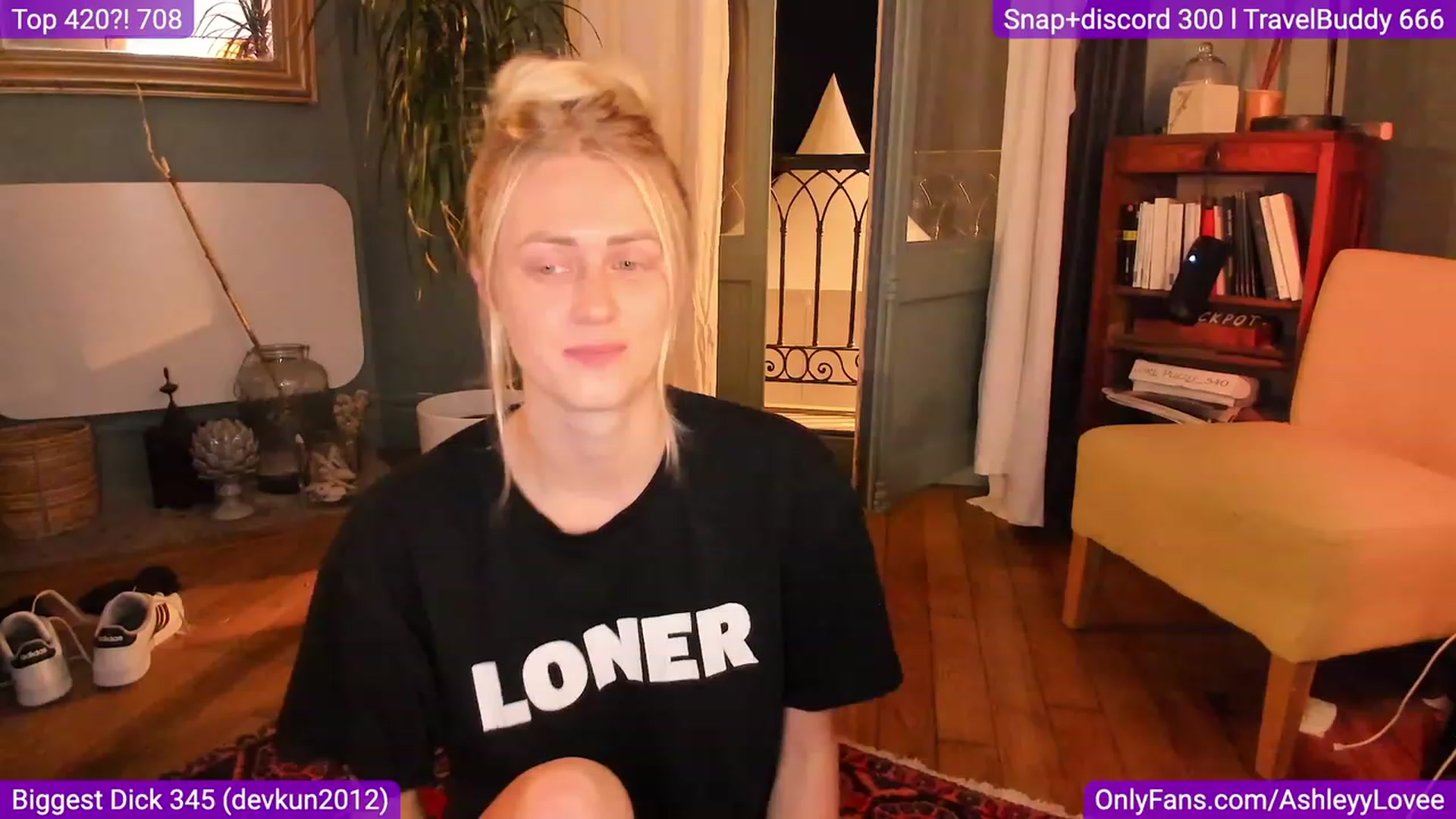 Gallery image thumbnail from AshleyyLovee's myfreecams stream on, 09/26/2023, 20:33 image 19 of 20