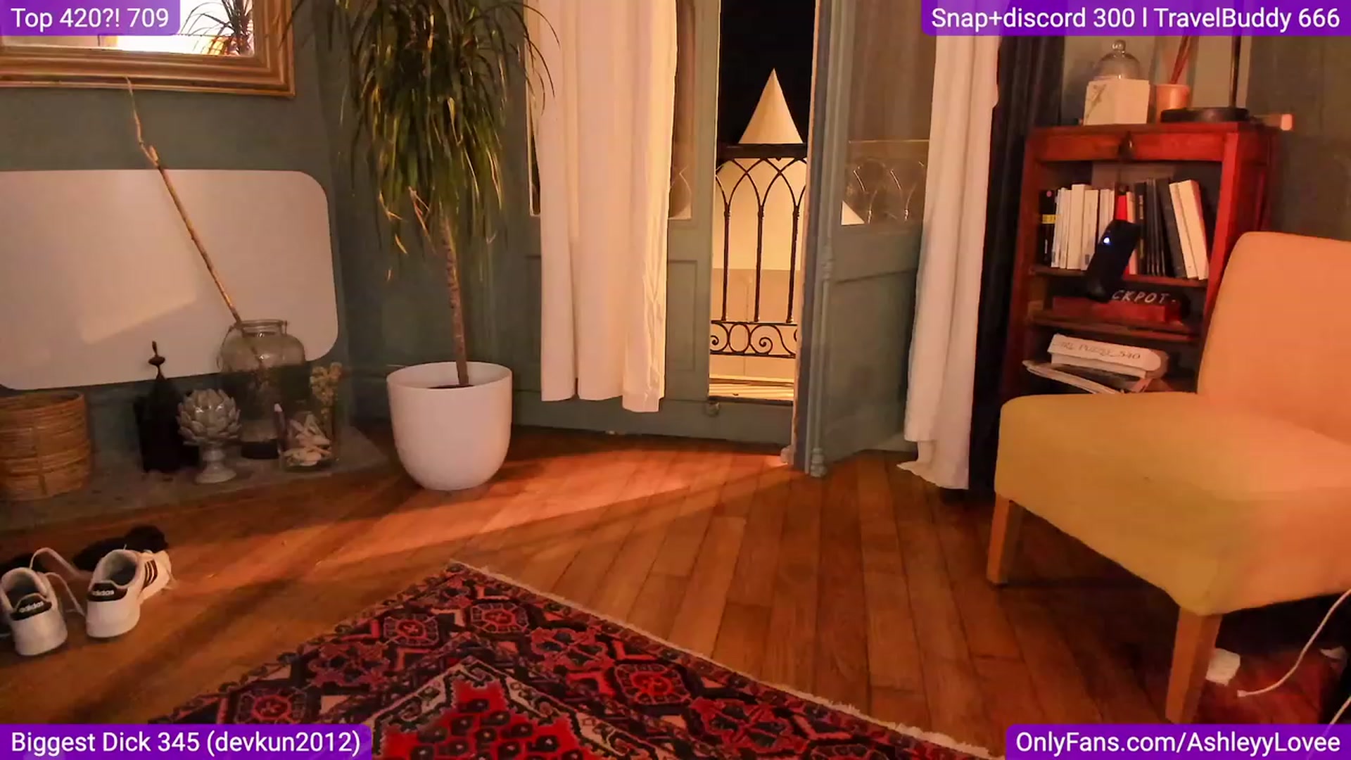 Gallery image thumbnail from AshleyyLovee's myfreecams stream on, 09/26/2023, 20:58 image 1 of 20