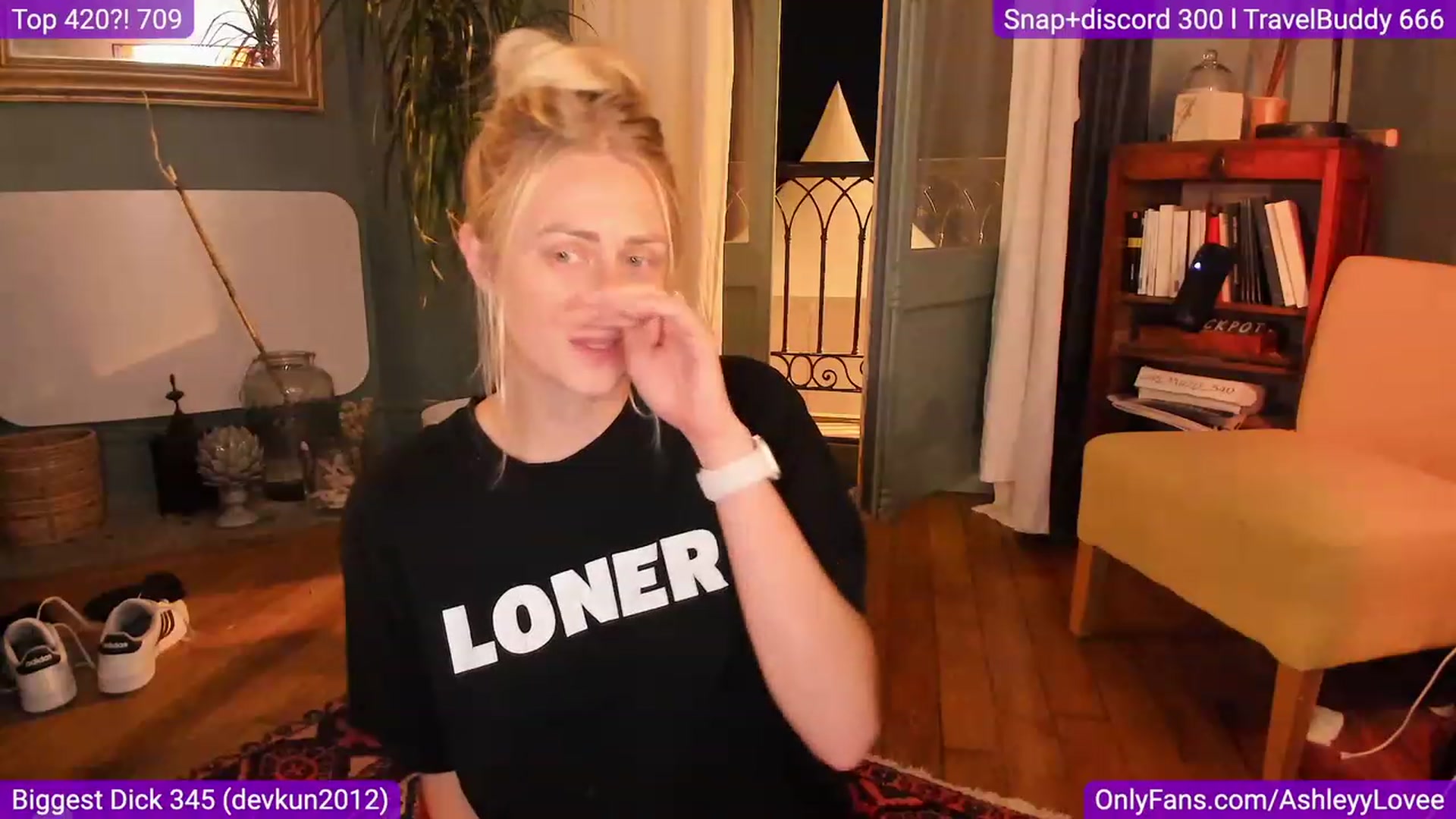 Gallery image thumbnail from AshleyyLovee's myfreecams stream on, 09/26/2023, 20:58 image 6 of 20