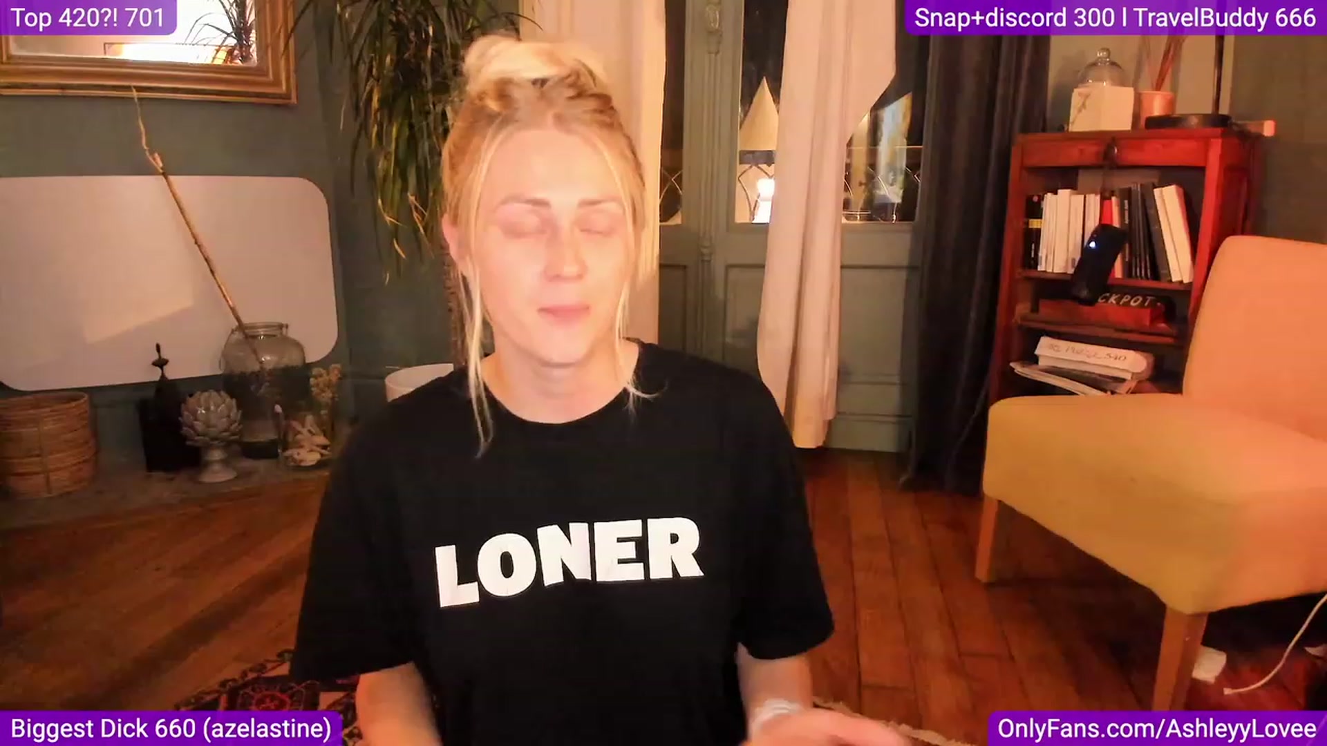 Gallery image thumbnail from AshleyyLovee's myfreecams stream on, 09/26/2023, 21:27 image 13 of 20
