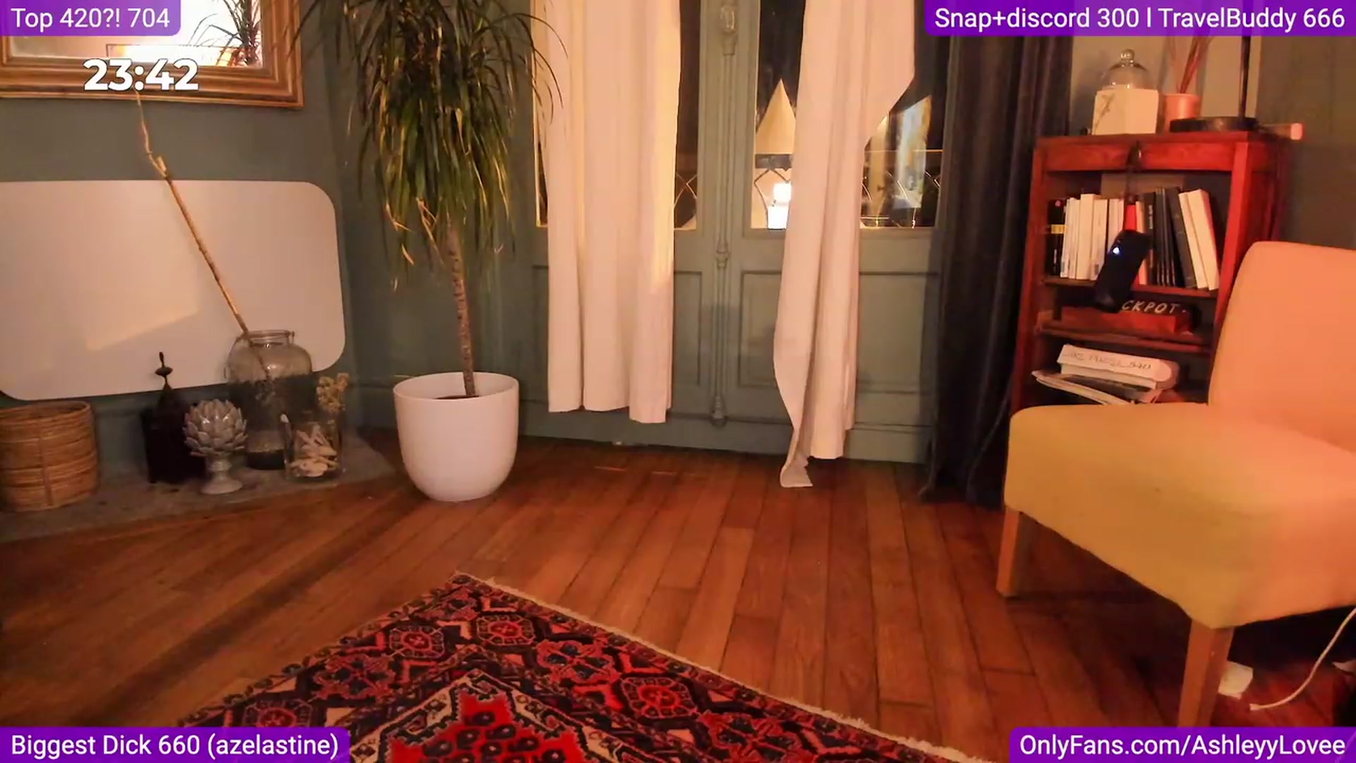 Gallery image thumbnail from AshleyyLovee's myfreecams stream on, 09/26/2023, 22:05 image 7 of 20