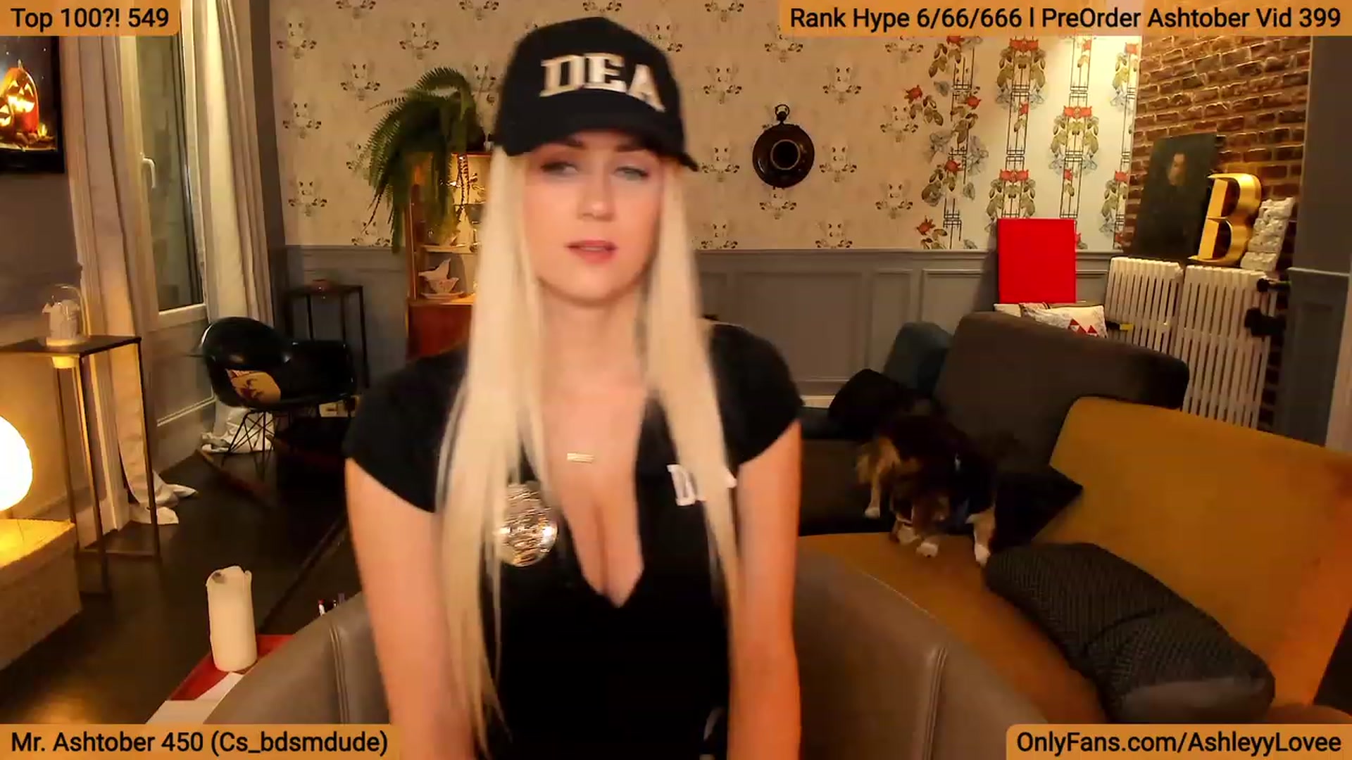 Gallery image thumbnail from AshleyyLovee's myfreecams stream on, 10/01/2023, 22:45 image 7 of 20