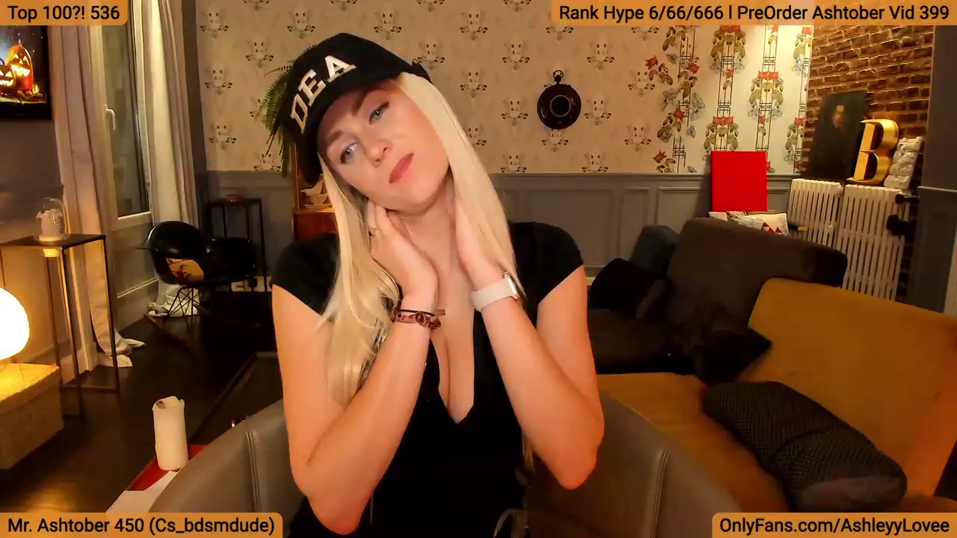 Gallery image thumbnail from AshleyyLovee's myfreecams stream on, 10/01/2023, 22:45 image 4 of 20