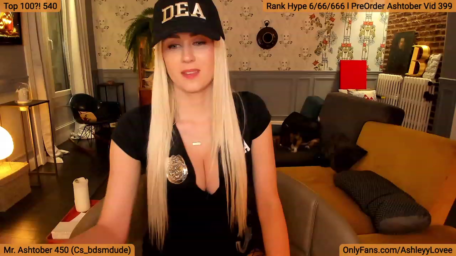 Gallery image thumbnail from AshleyyLovee's myfreecams stream on, 10/01/2023, 22:45 image 5 of 20