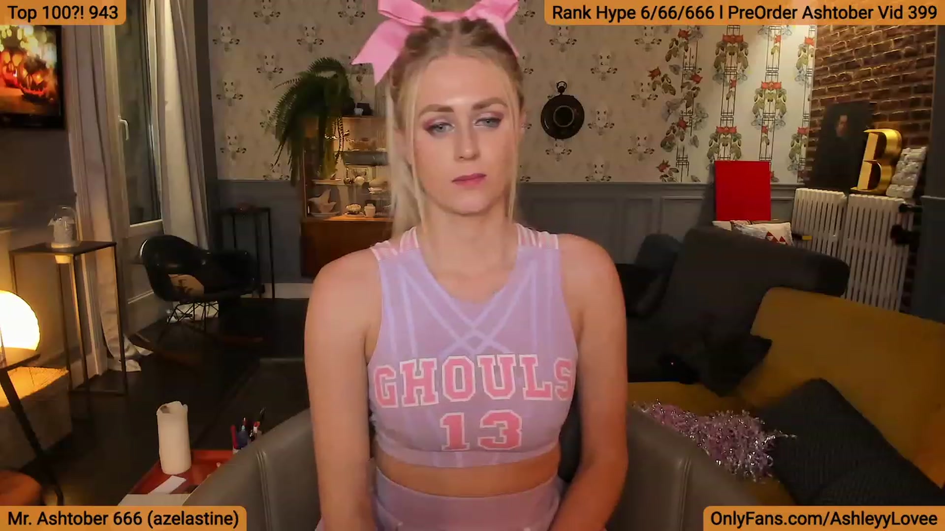 Gallery image thumbnail from AshleyyLovee's myfreecams stream on, 10/02/2023, 21:25 image 5 of 20