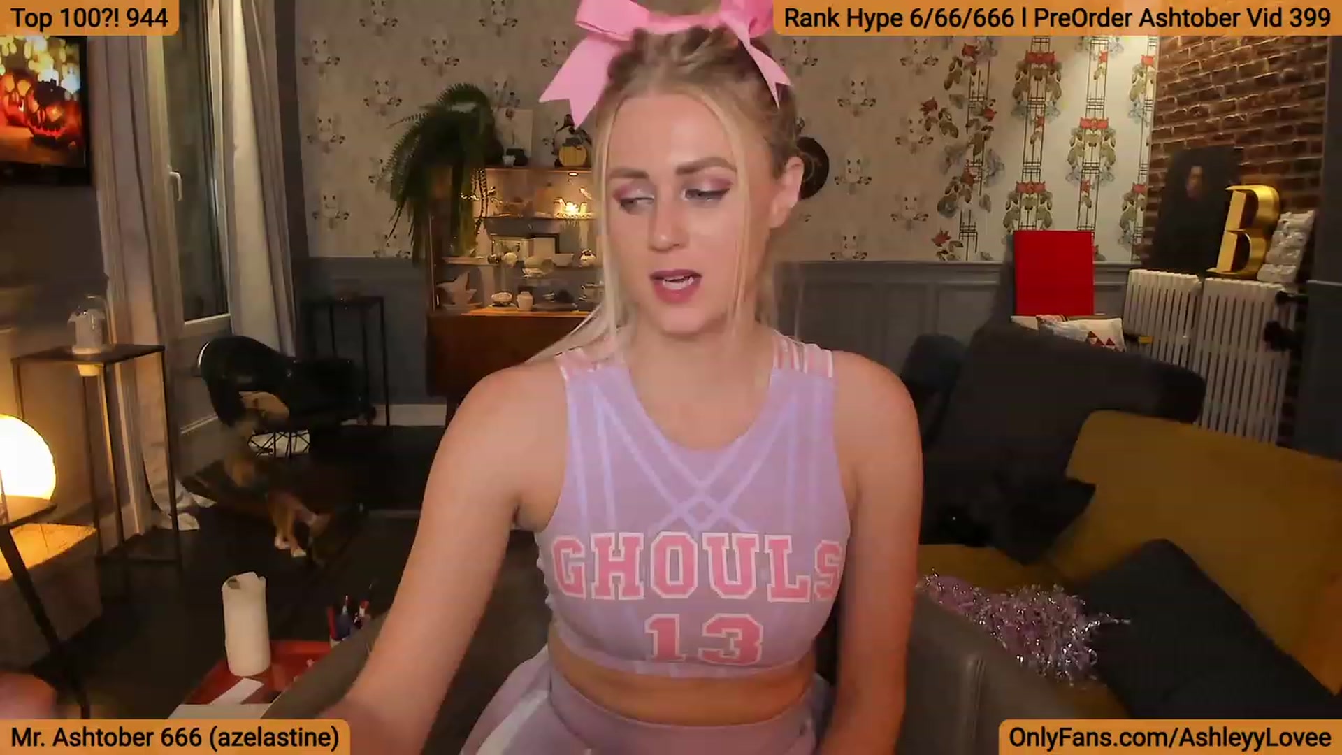 Gallery image thumbnail from AshleyyLovee's myfreecams stream on, 10/02/2023, 21:25 image 2 of 20